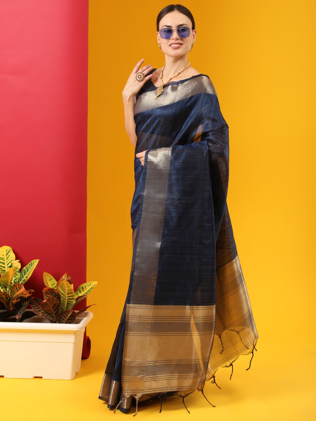 Women's Navy Blue Woven Tussar Silk Saree With Tassels - Vishnu Weaves