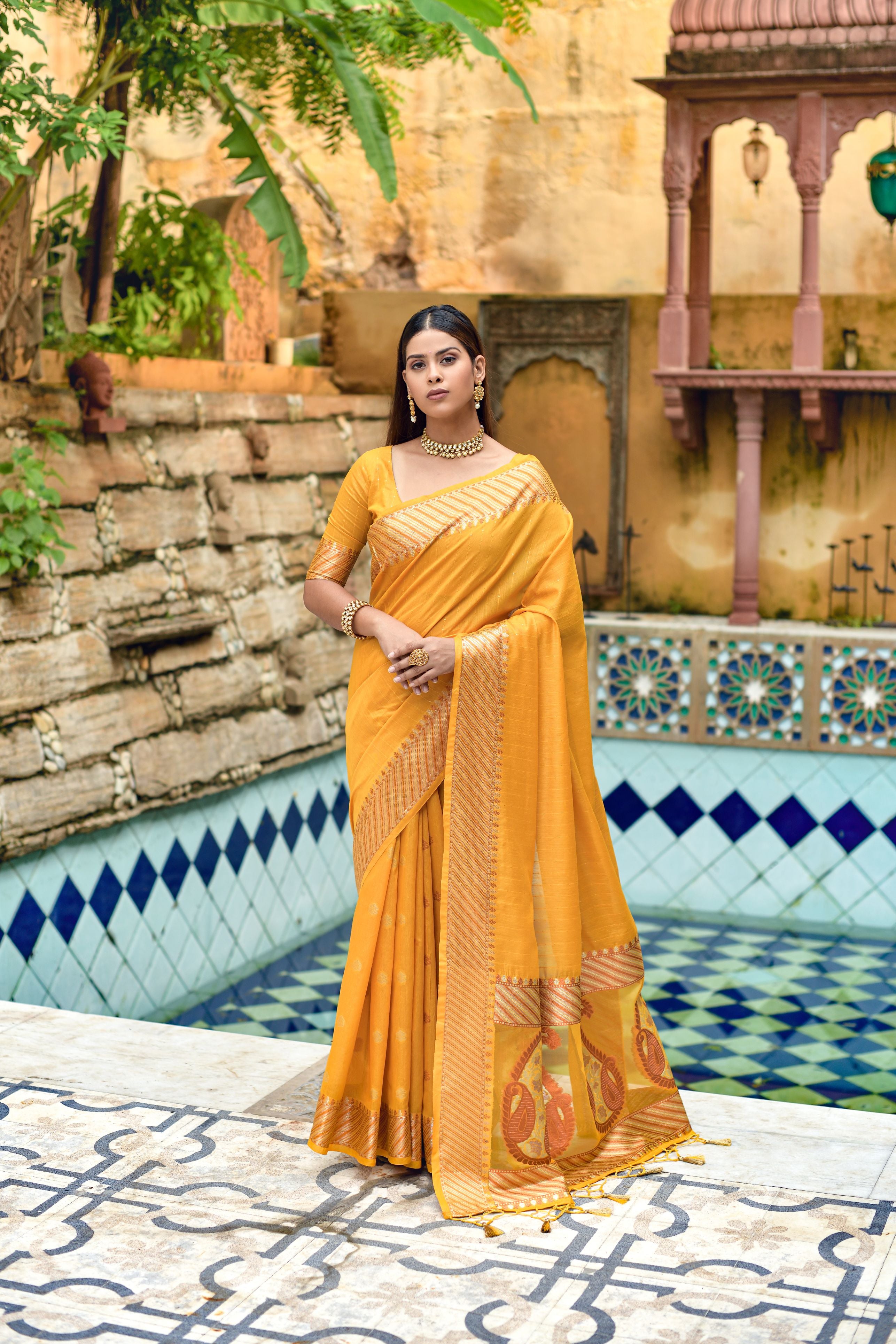 Women's Yellow Woven Cotton Silk Saree With Tassels - Vishnu Weaves