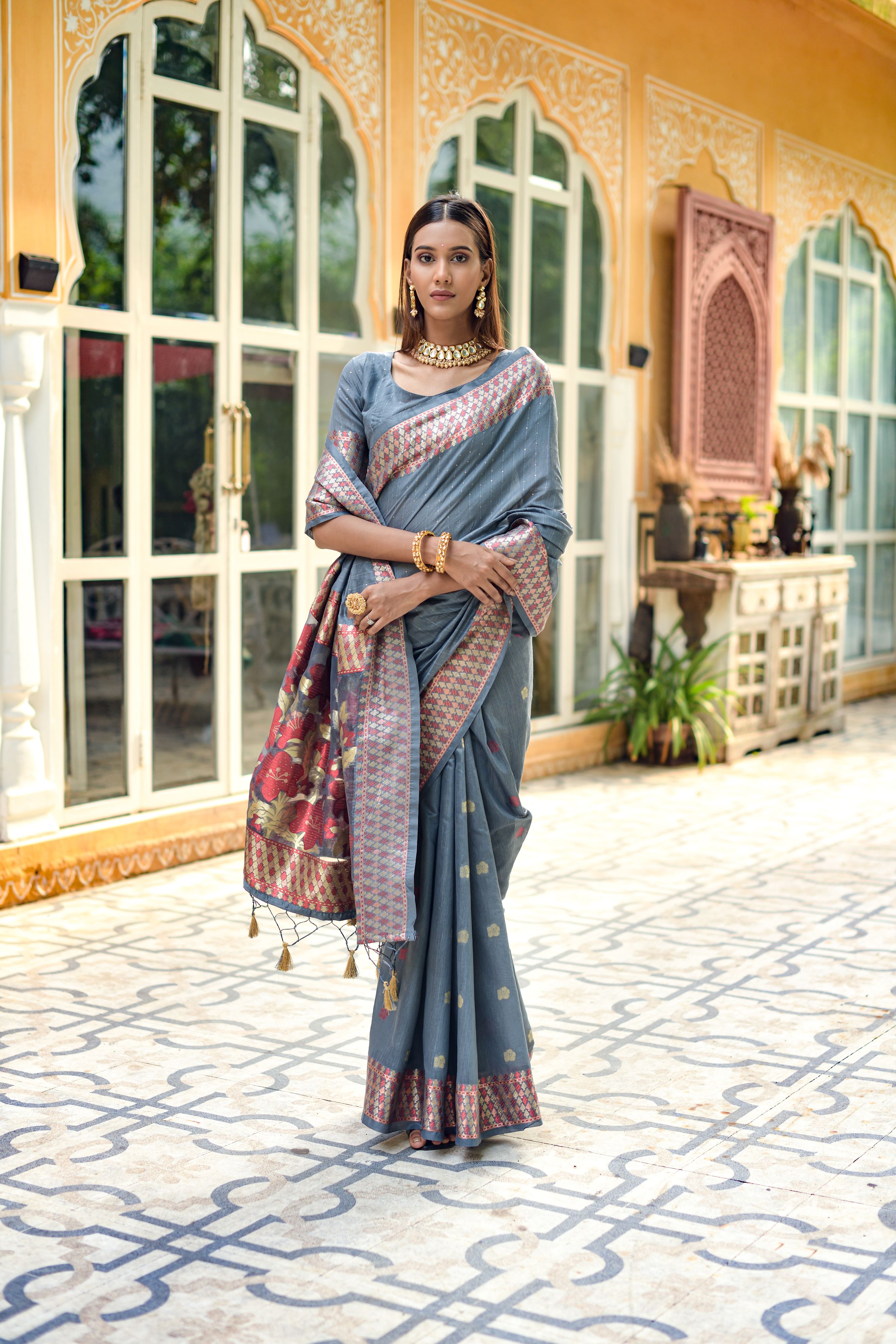 Women's Grey Woven Cotton Silk Saree With Tassels - Vishnu Weaves