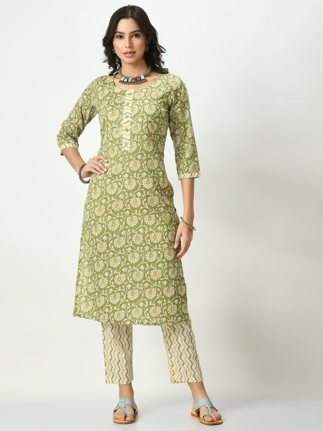 Women's Green Printed Pure Cotton Kurta With Trousers & Dupatta - Noz2Toz