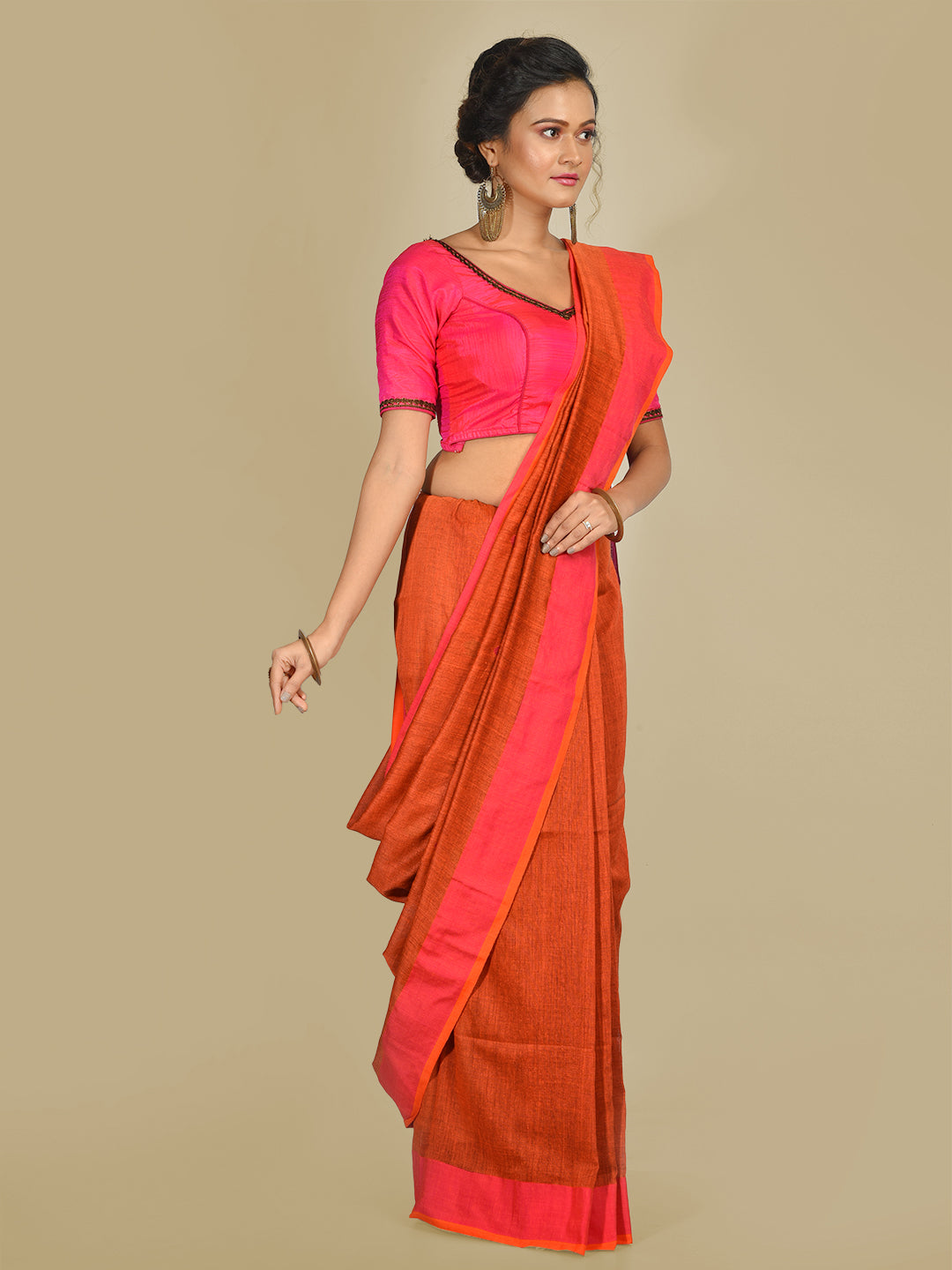 Women's Orange Soft Cotton Hand woven saree with ball motif - Sajasajo