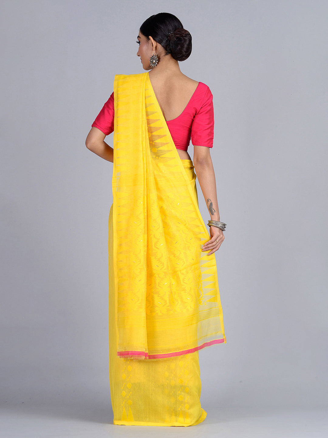 Women's Yellow Handloom Jamdani Saree - Sajasajo