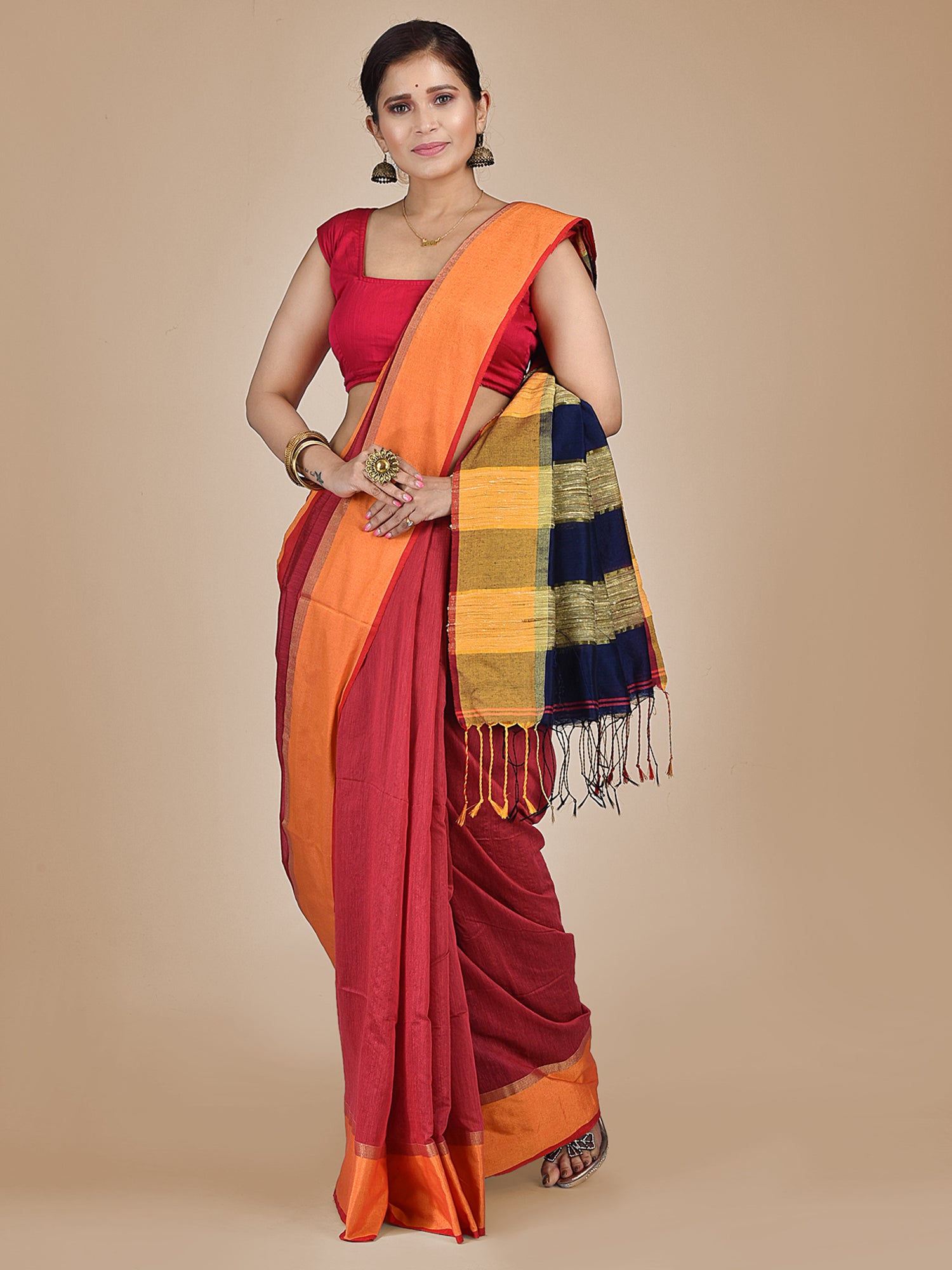 Women's Coral Orange Blended Cotton Hand woven saree with Ghicha pallu - Sajasajo