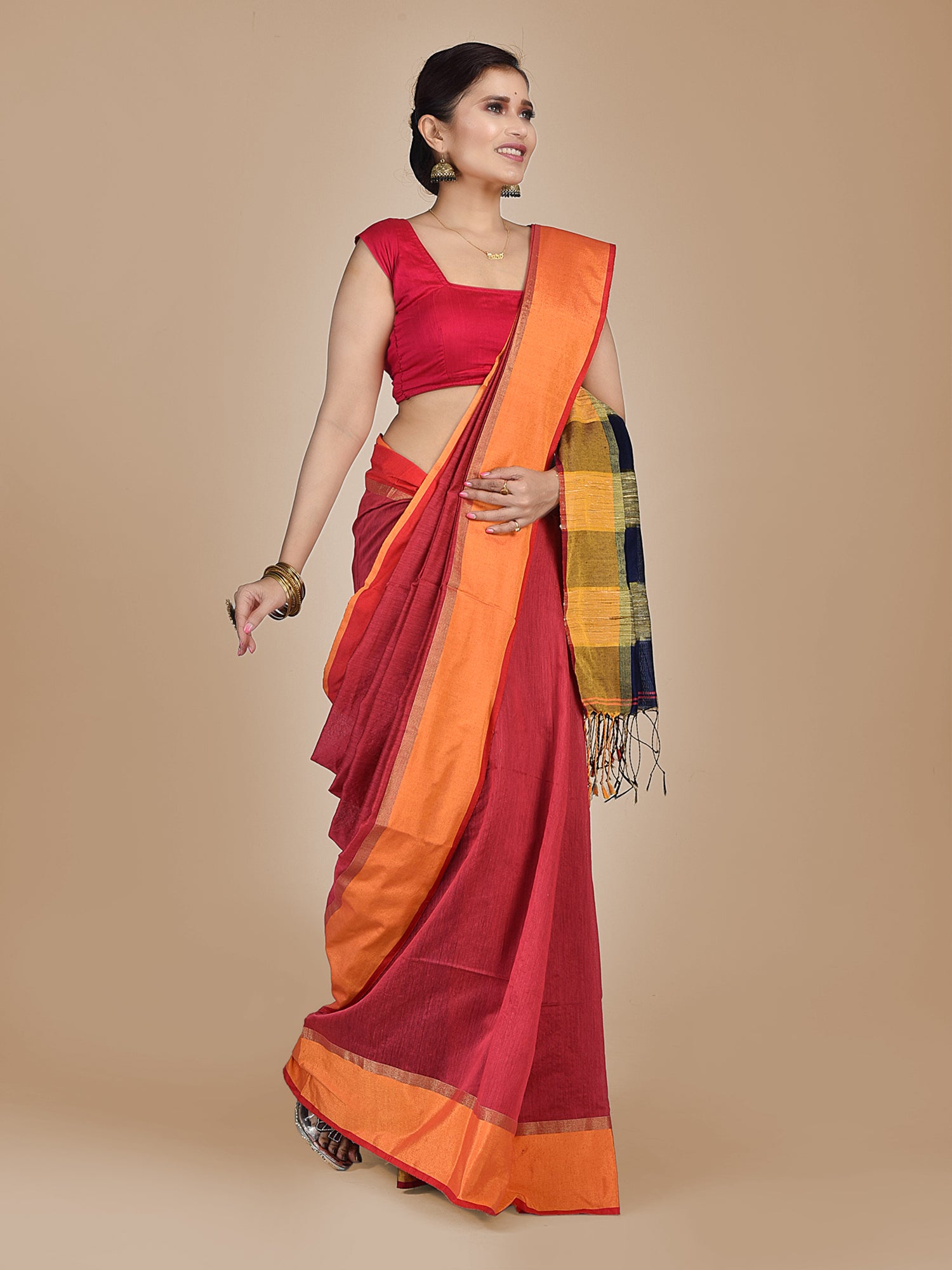 Women's Coral Orange Blended Cotton Hand woven saree with Ghicha pallu - Sajasajo