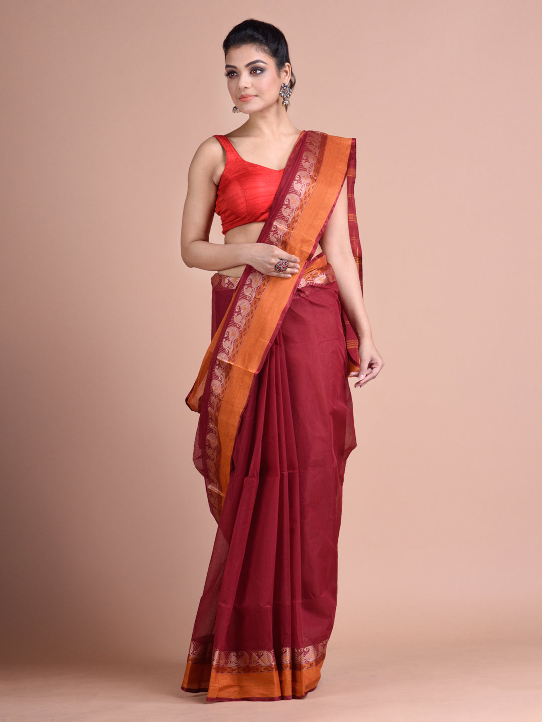 Women's Rust Red Tangail Taant saree With Paisley Designs - Sajasajo