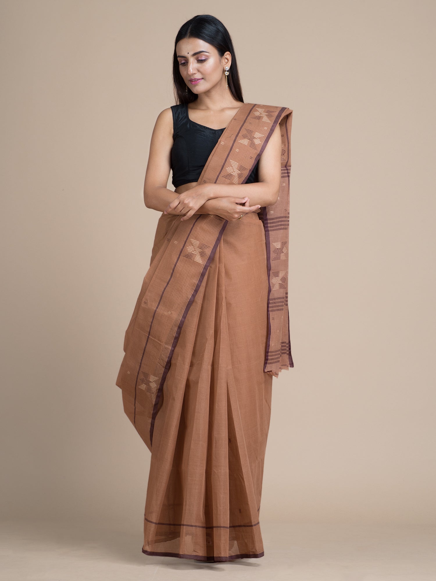Women's Brown Pure Cotton Hand Woven Saree With Buti Work Without Blouse-Sajasajo
