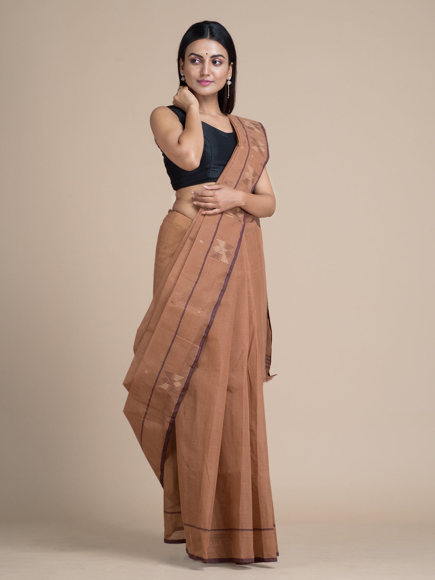 Women's Brown Pure Cotton Hand Woven Saree With Buti Work Without Blouse-Sajasajo