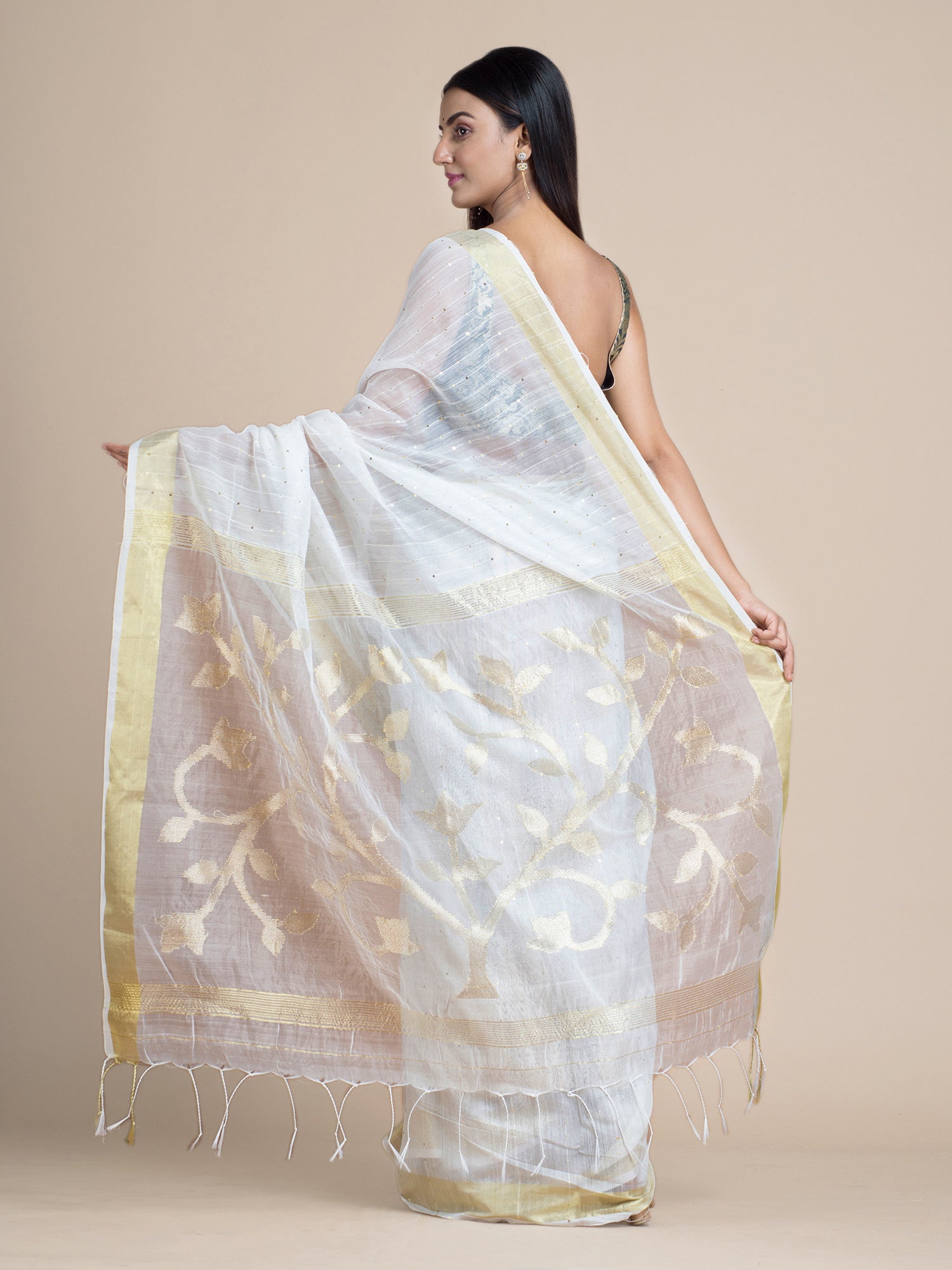 Women's White Blended Cotton Saree With Sequins - Sajasajo