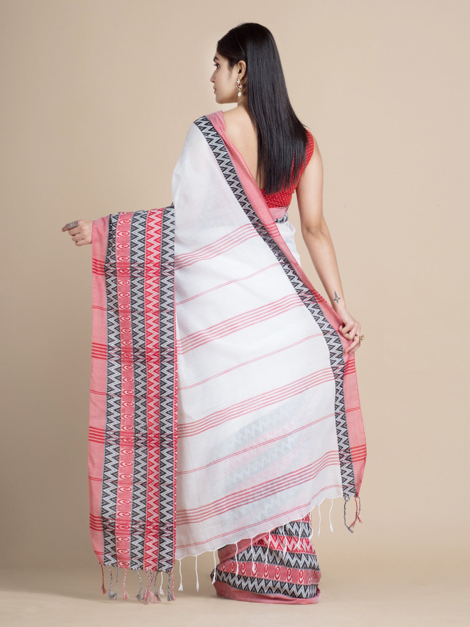 Women's White Pure Cotton Hand Woven Soft Saree With Unstitched Blouse-Sajasajo