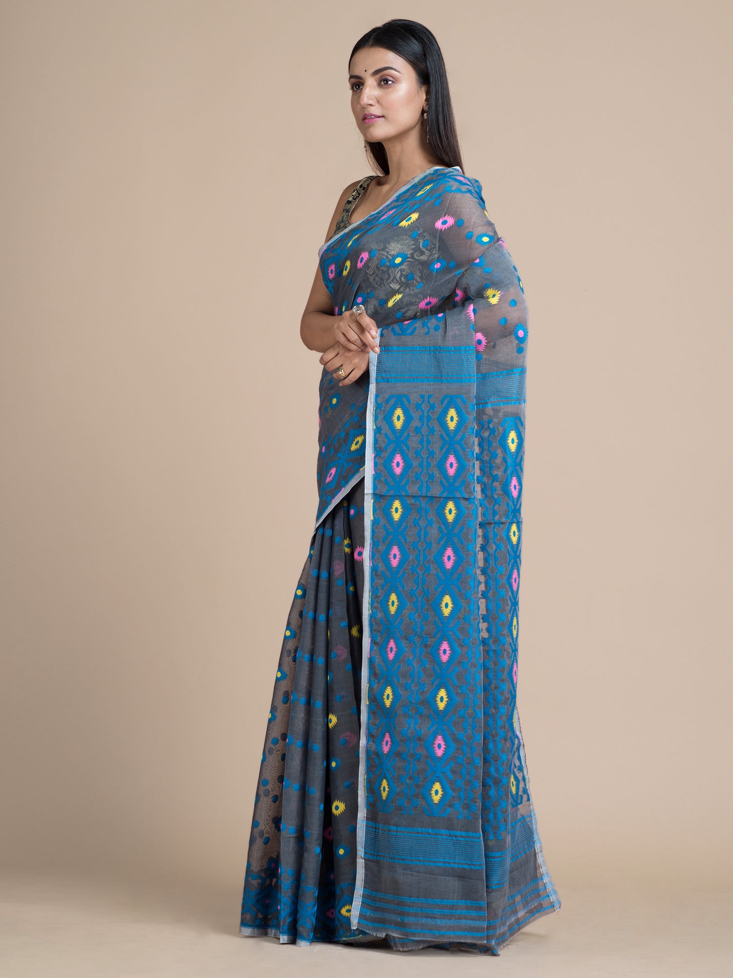 Women's Lead Grey Jamdani Saree With Woven Designs - Sajasajo