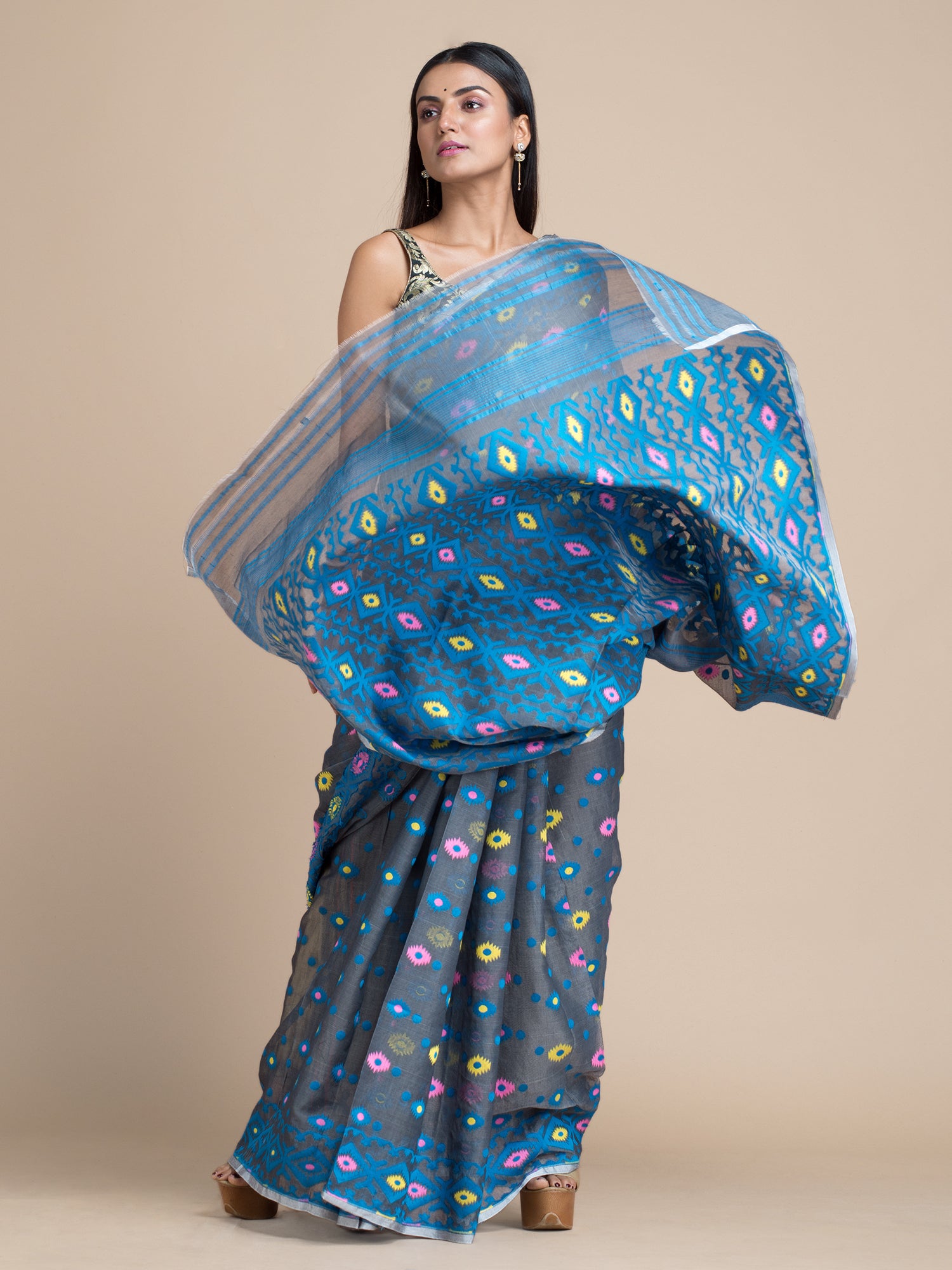 Women's Lead Grey Jamdani Saree With Woven Designs - Sajasajo