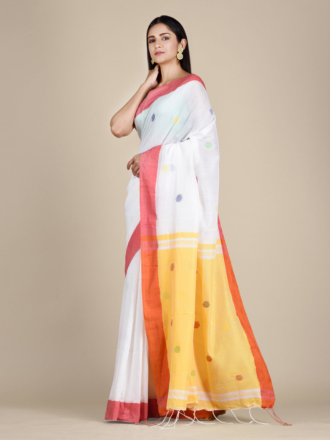 Women's White hand woven Cotton saree with polka dots - Sajasajo