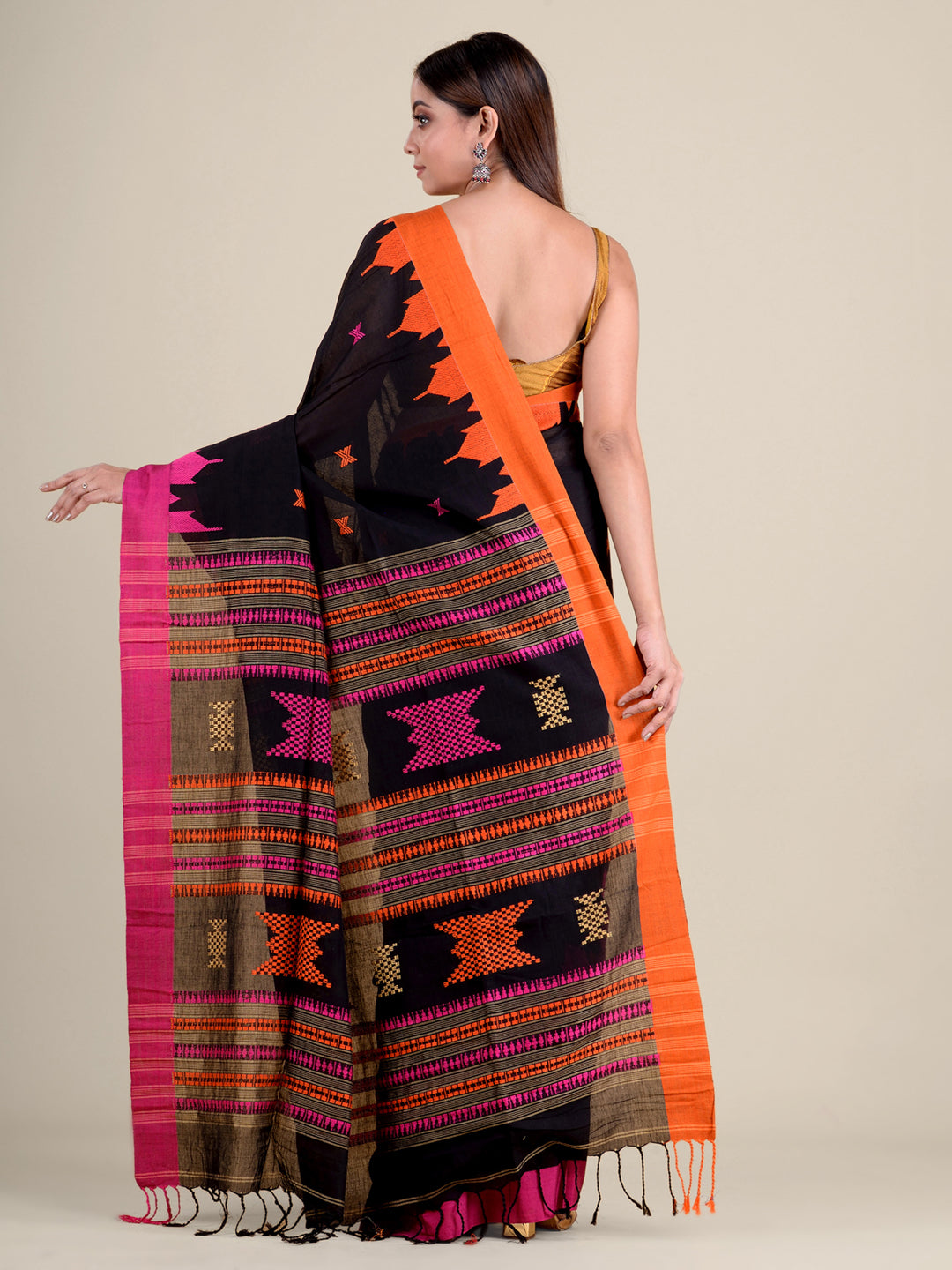Women's Black Hand Woven Cotton Saree With Duel Border And Unstitched Blouse-Sajasajo