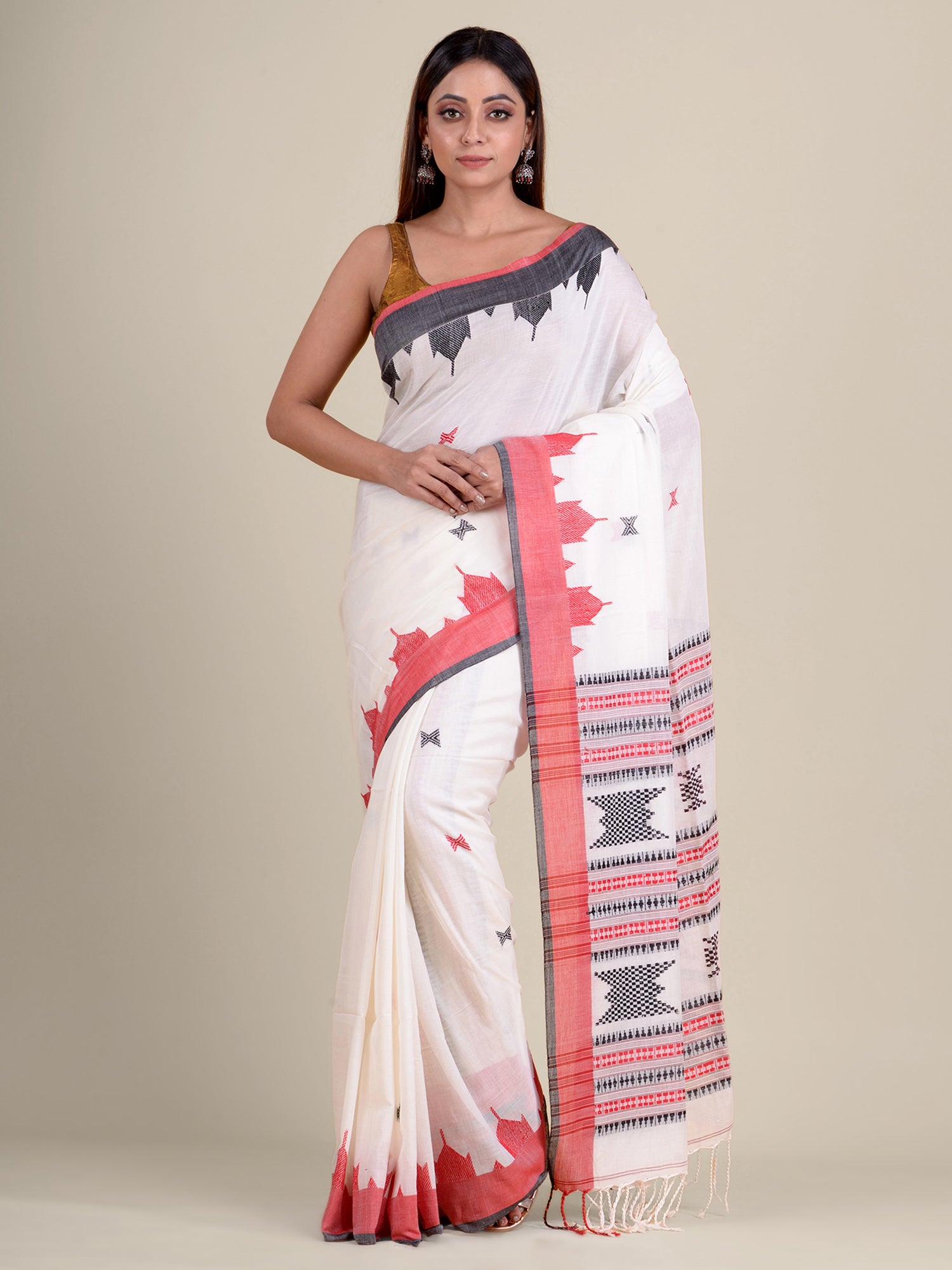 Women's Ivory White Pure Cotton Hand Woven Saree With Temple Border And Unstitched Blouse-Sajasajo