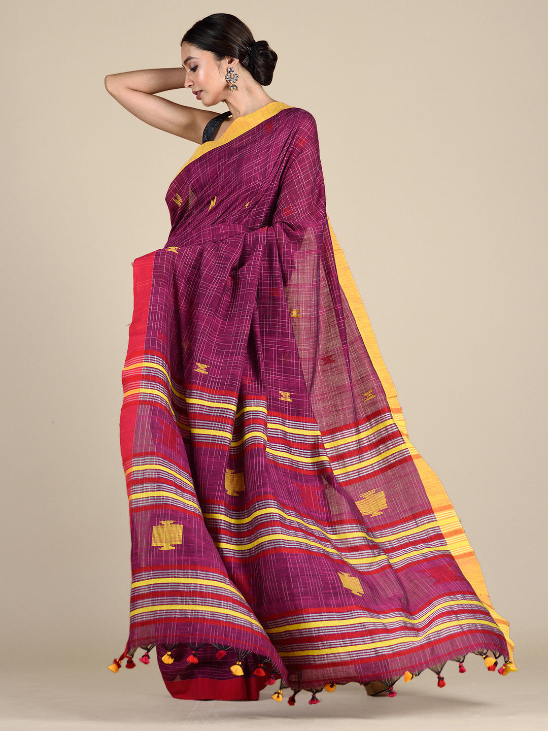 Women's Magenta Pure Cotton Hand Woven Saree With Duel Border And Unstitched Blouse-Sajasajo