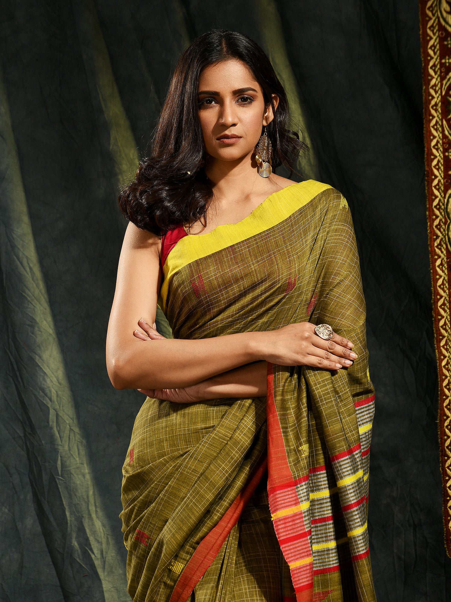 Women's Fawn Color Hand Woven Soft Cotton Saree With Unstitched Blouse-Sajasajo