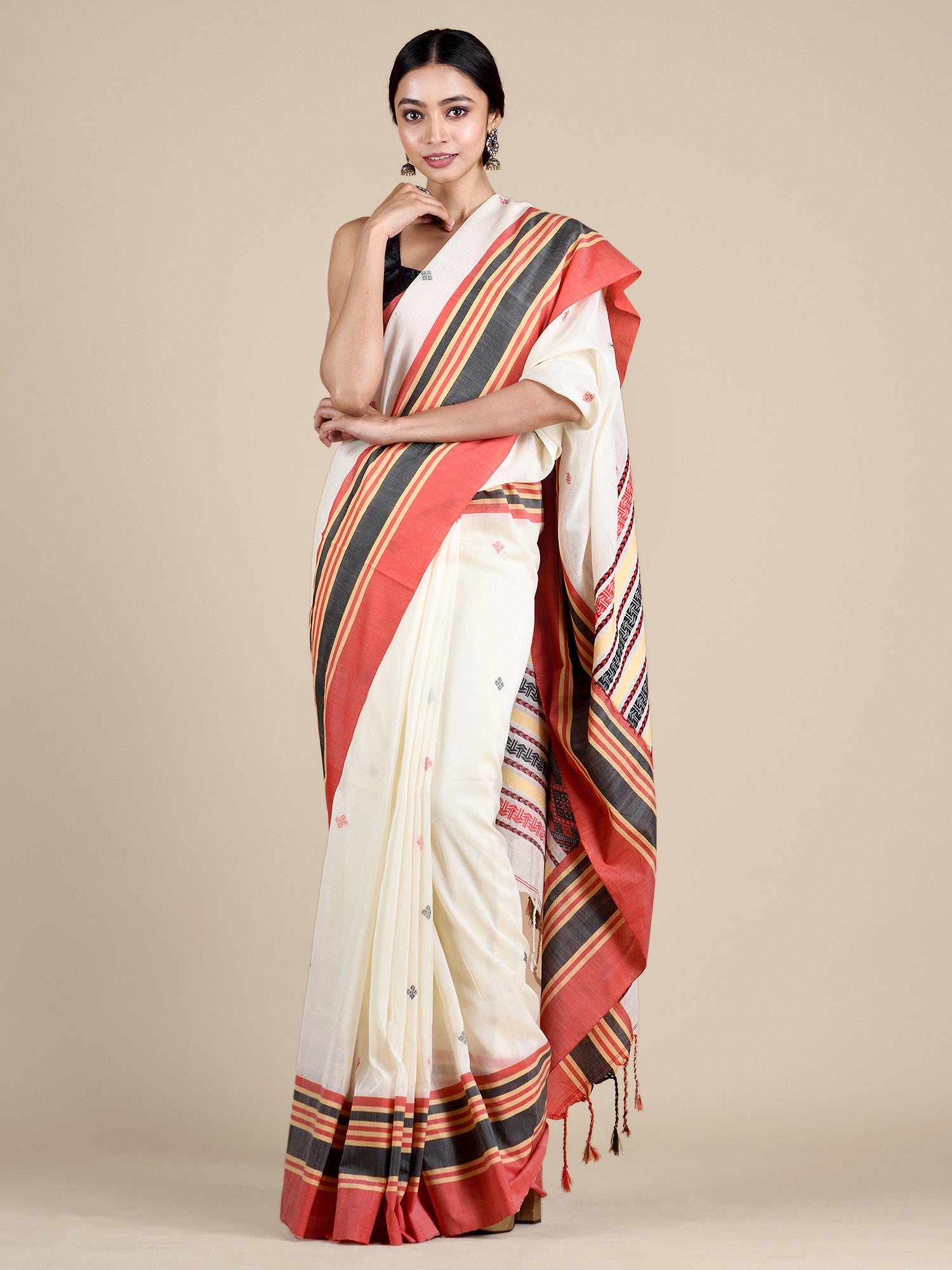 Women's Ivory White Pure Cotton Hand Woven Buti Work Saree With Unstitched Blouse-Sajasajo