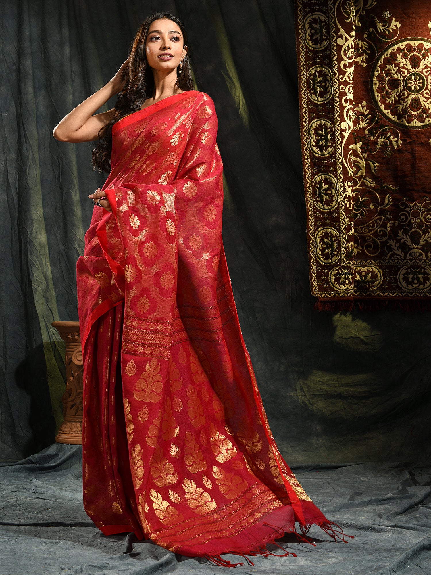 Women's Red Organic Linen Hand Woven Saree With Floral Work All Over And Unstitched Blouse-Sajasajo