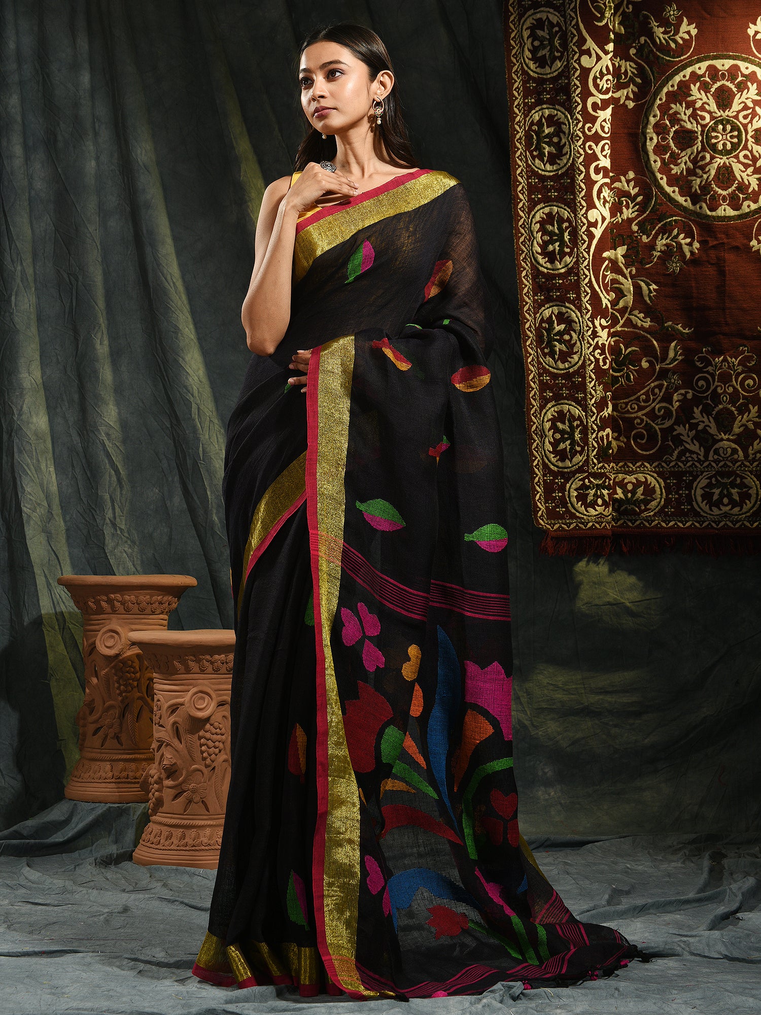 Women's Black Pure Linen Hand Woven Saree With Jamdani Work In Pallu And Unstitched Blouse-Sajasajo