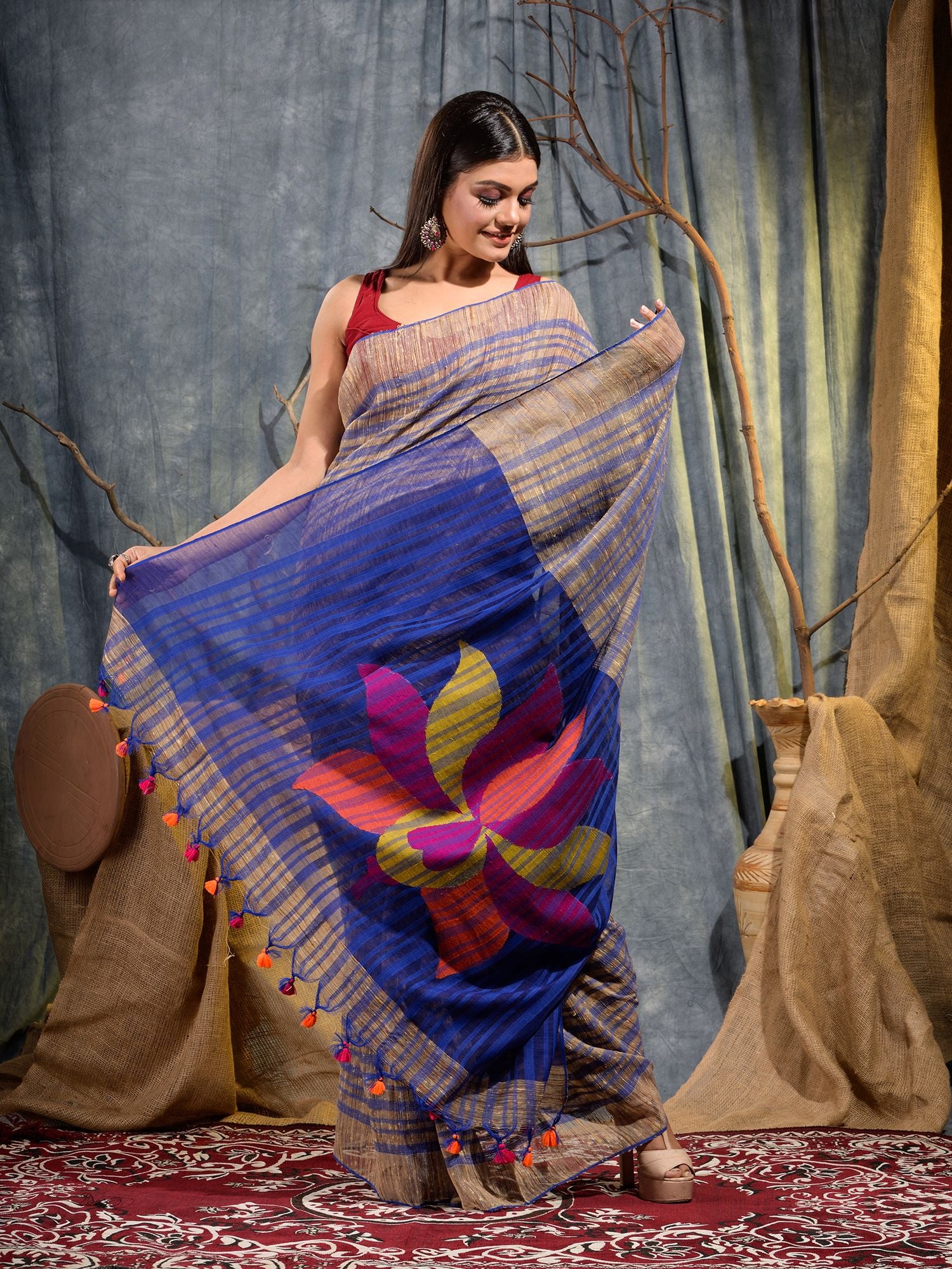 Women's Blue All Over Silk Gicha Handwoven Saree with Unstitched Blouse-Sajasajo