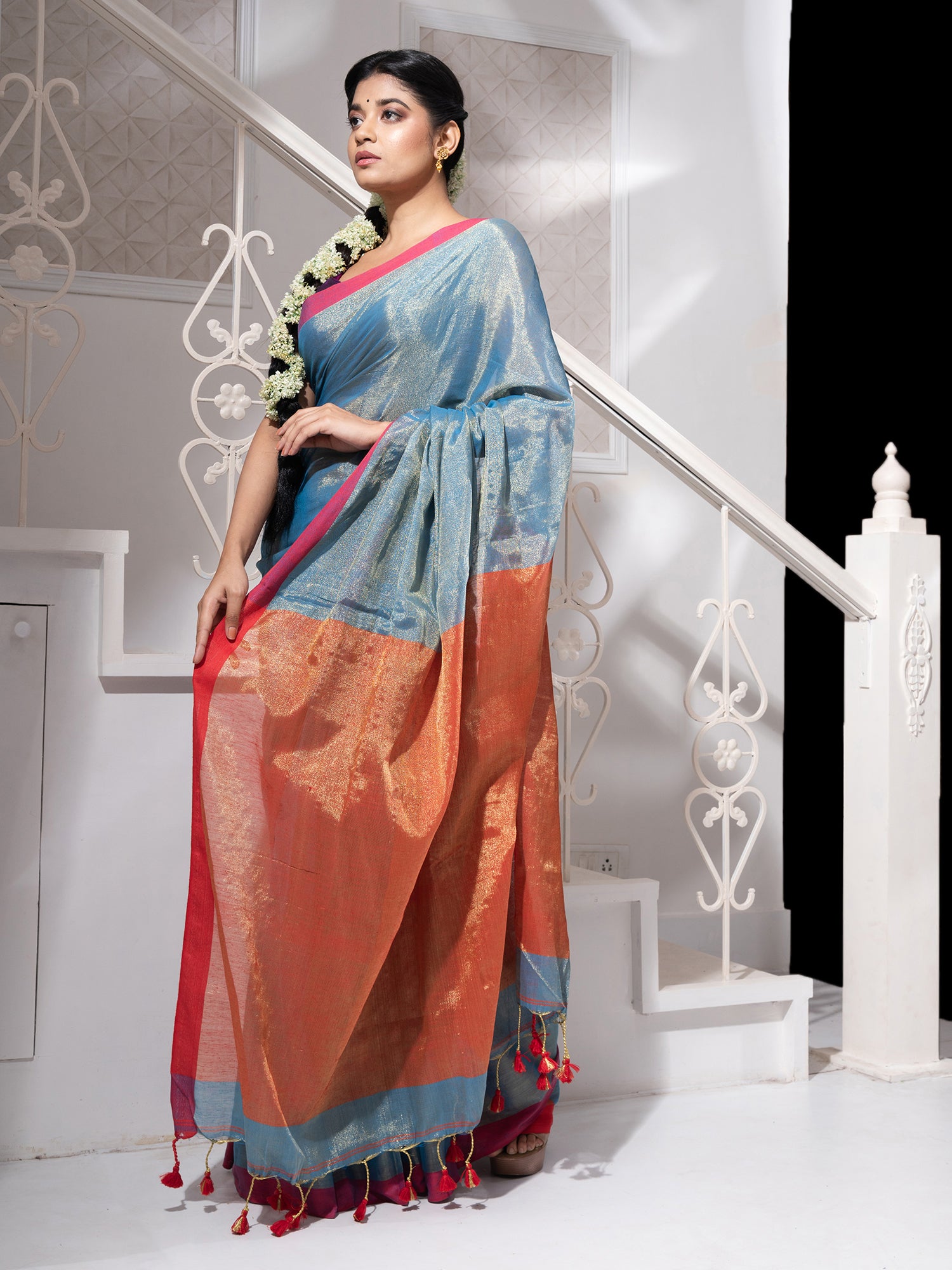 Women's Sapphire Blue Tissue Woven Handloom Saree With Red Pallu - In Weave Sarees