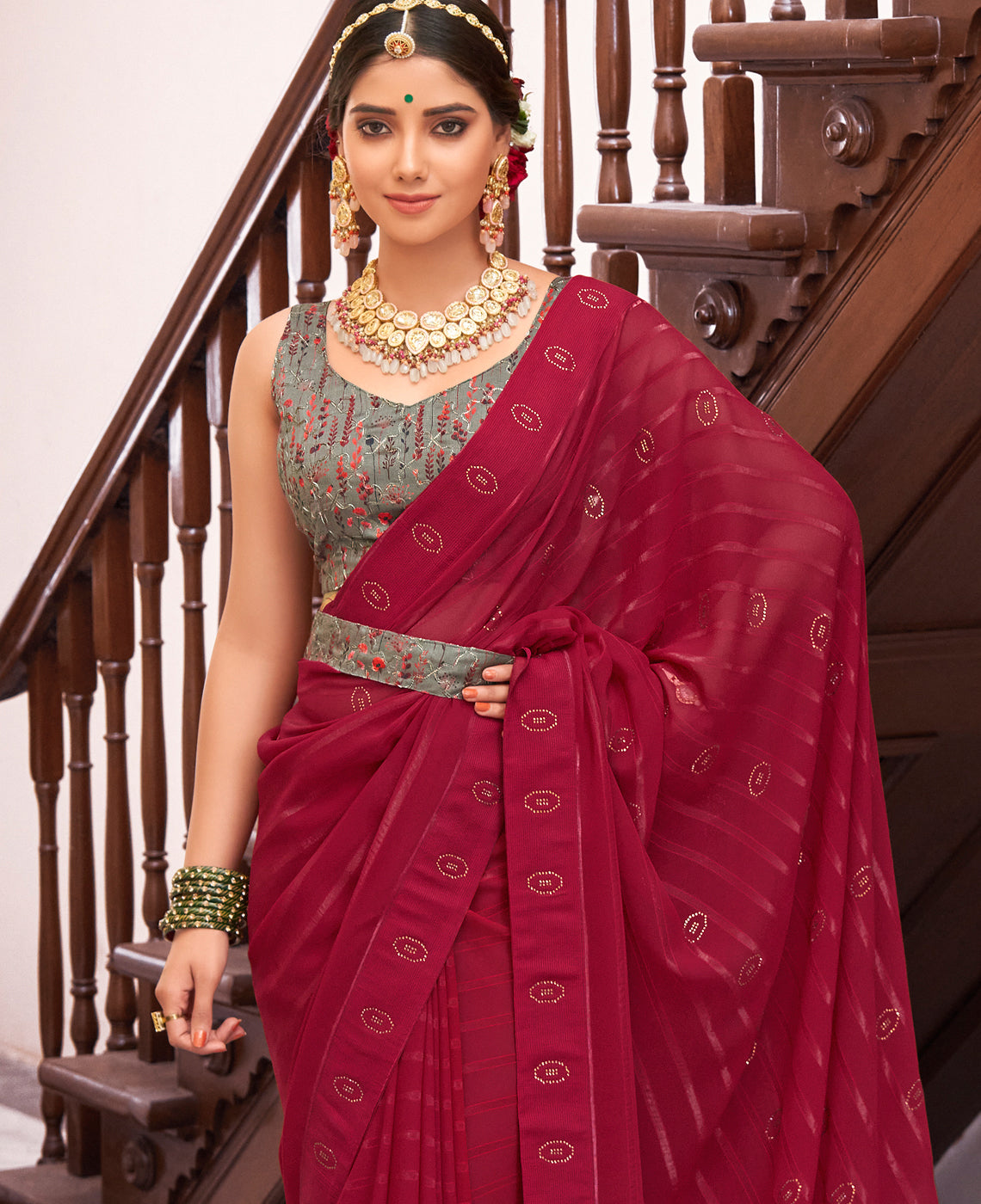 Women's Maroon Georgette Design Saree With Unstitched Blouse Piece - Navyaa