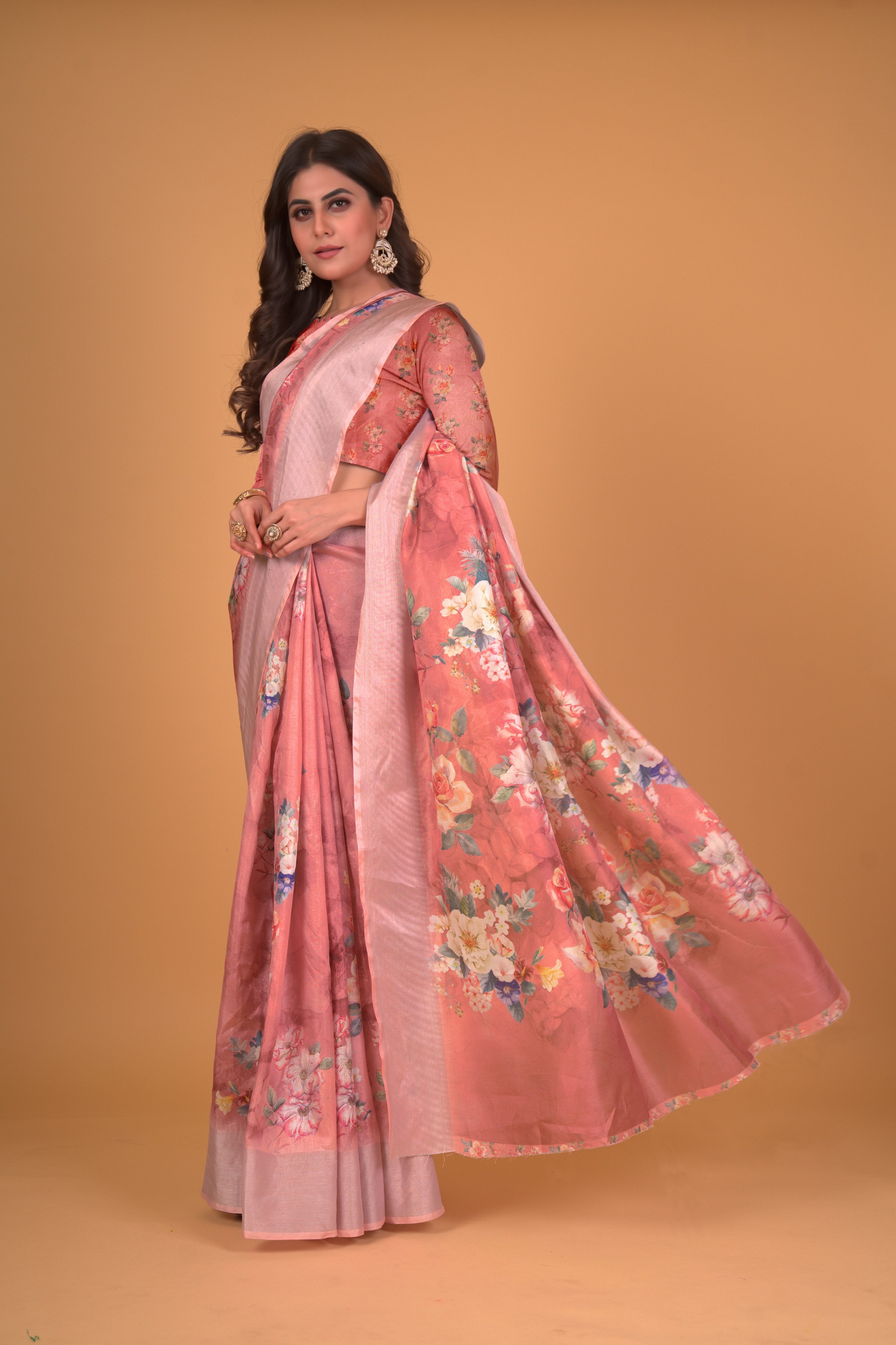 Women's Peach Cotton Silk Floral Printed Saree With Unstitched Blouse Piece - Navyaa