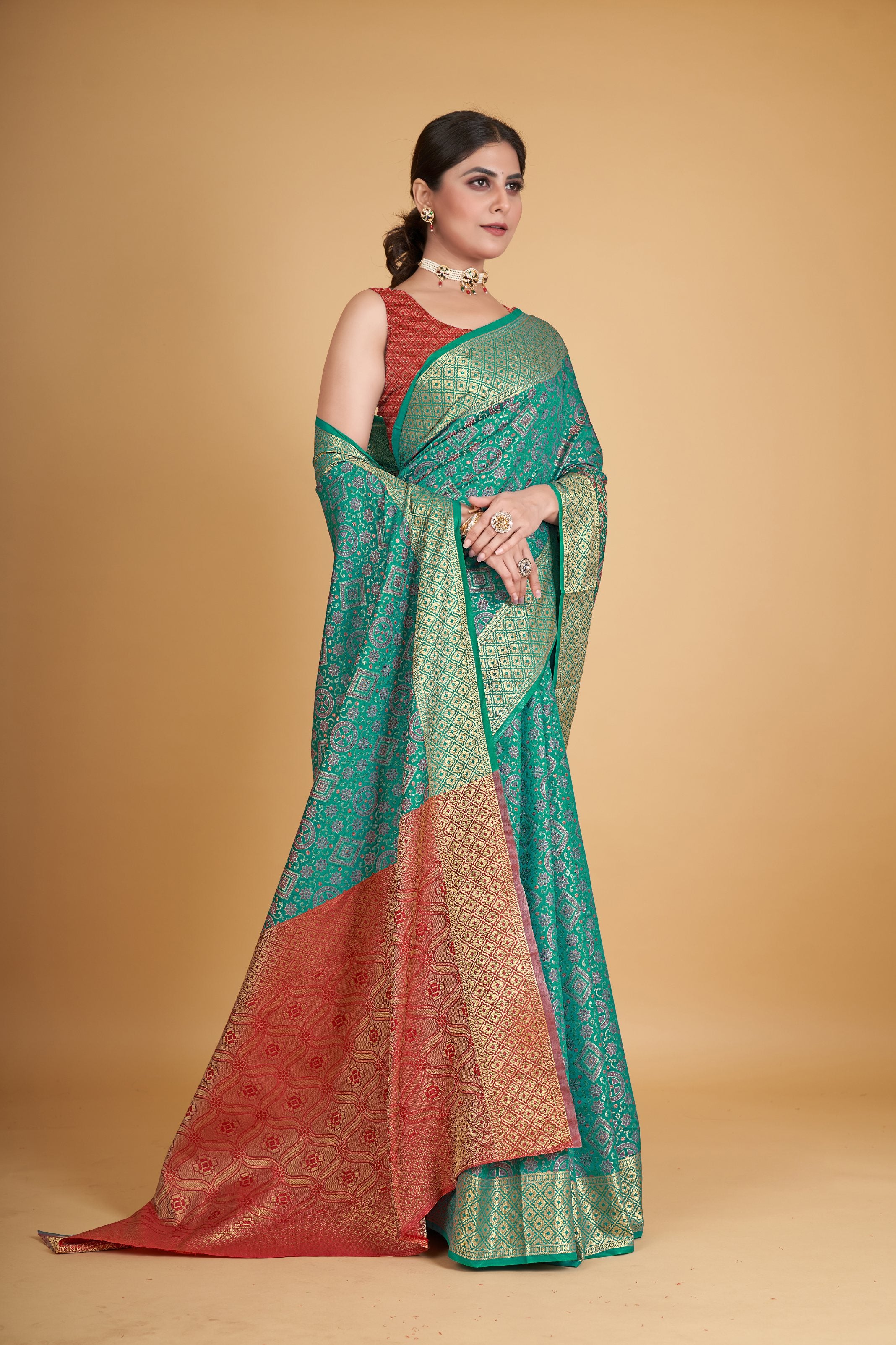 Women's Sea Green Silk Woven Design Saree With Unstitched Blouse Piece - Navyaa