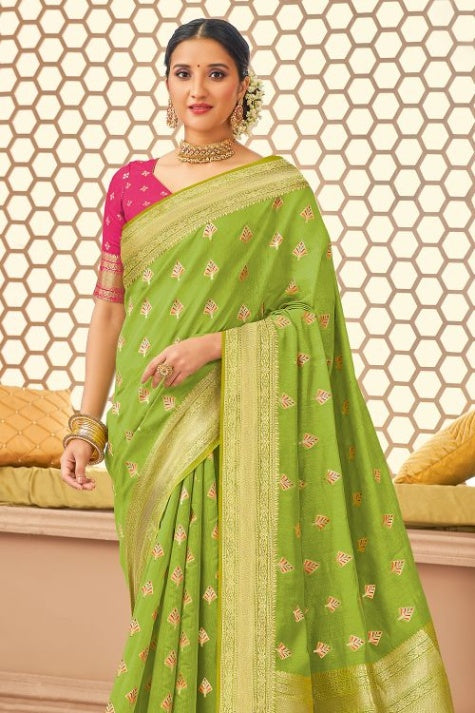 Women's Bright Green Banarasi Saree - Karagiri