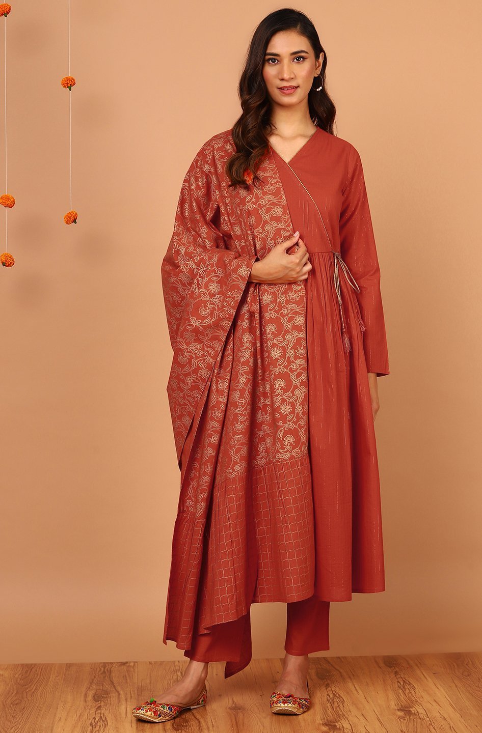 Women's Orange Cotton Kurta With Pant And Dupatta-Janasya
