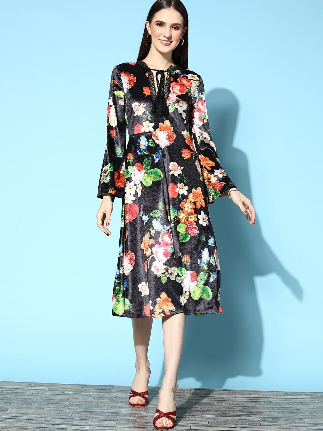 Women's Black Floral Velvet Lace Detail Midi Dress - Lyush