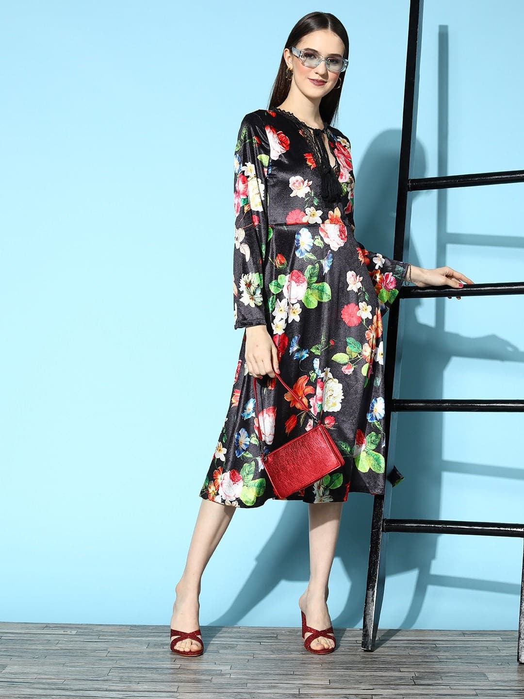 Women's Black Floral Velvet Lace Detail Midi Dress - Lyush
