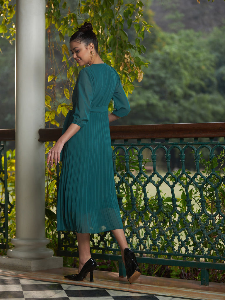 Women's Green Accordion Pleated Belted Midi Dress