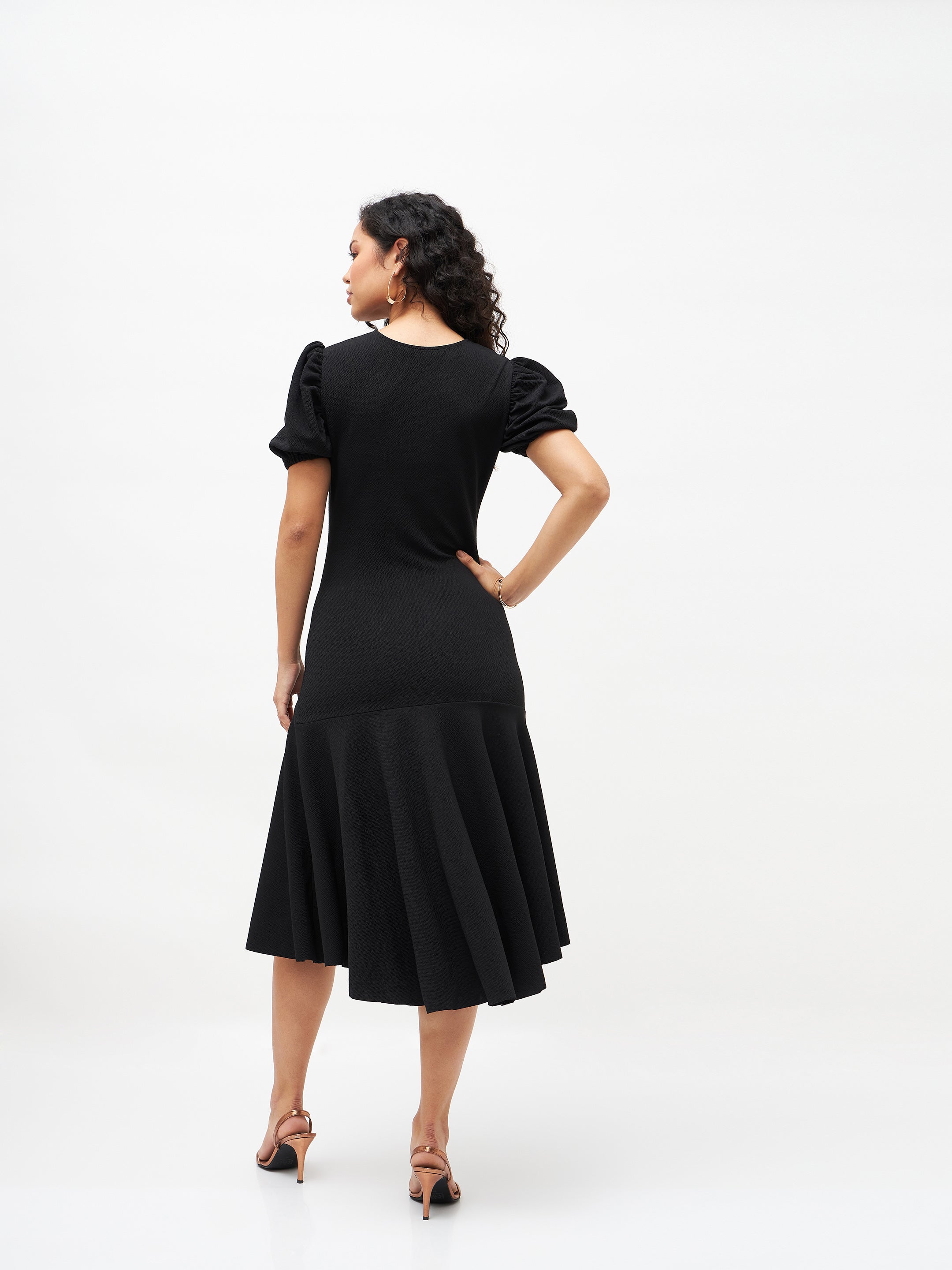 Women's Black Front Ruched Midi Dress - Lyush