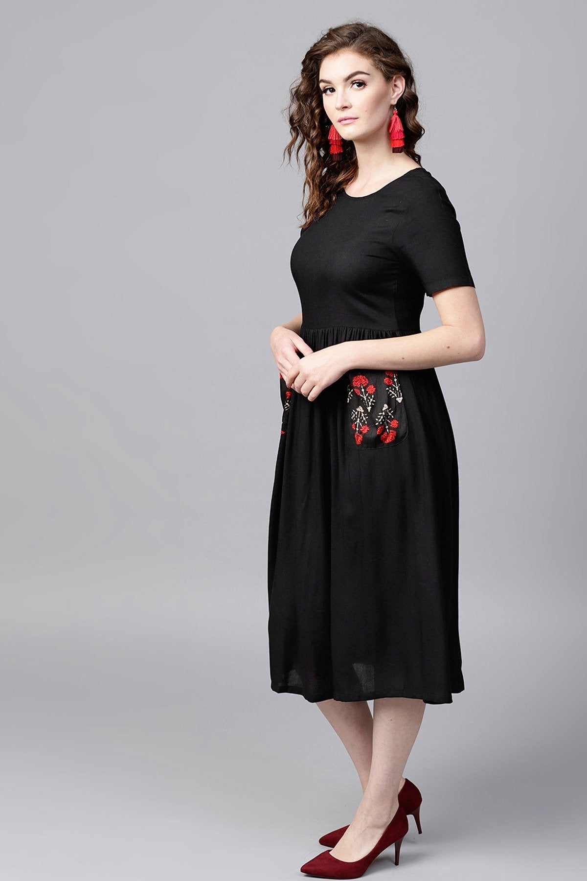 Women's Black Ethnic Dress With Printed Pockets - SASSAFRAS