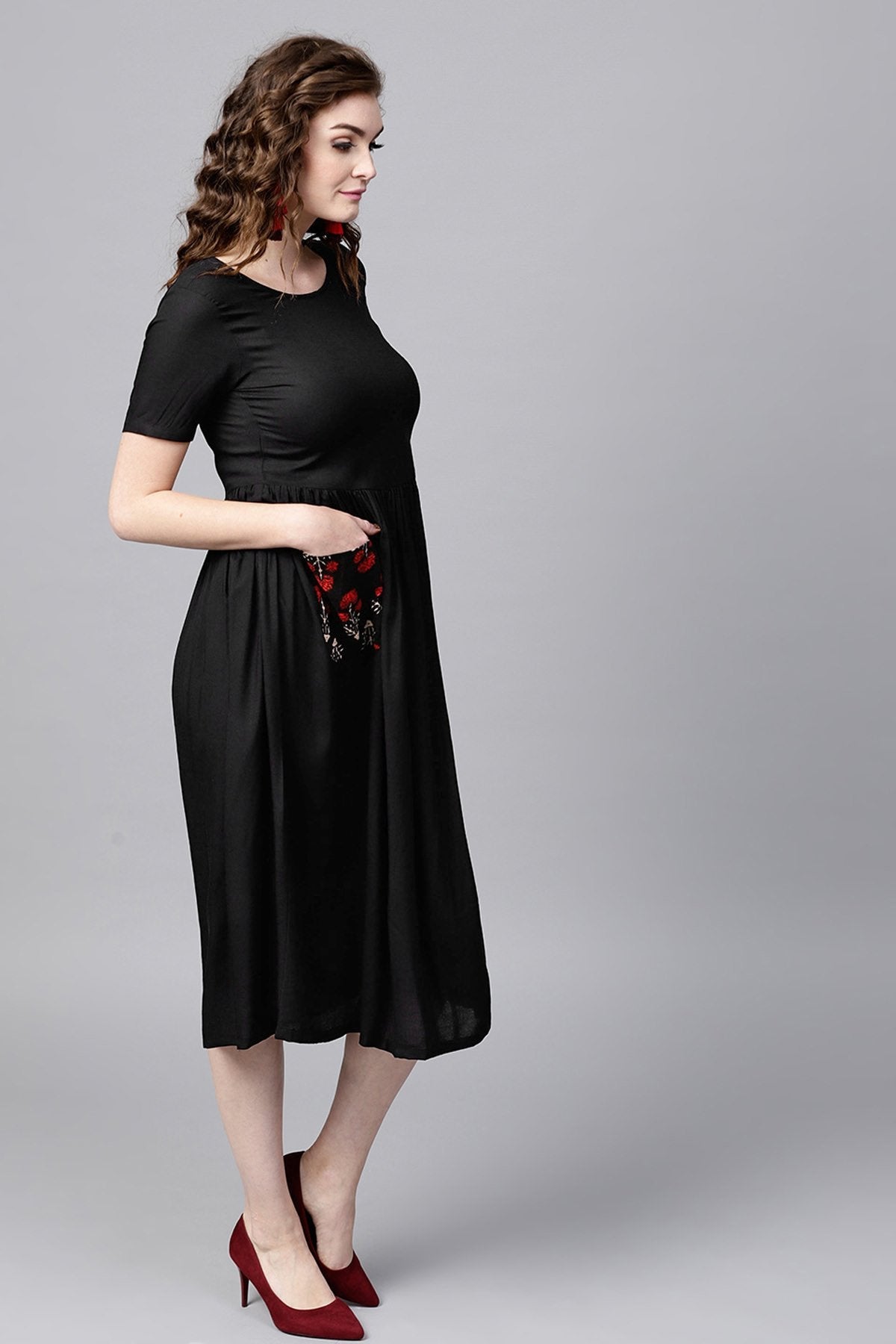 Women's Black Ethnic Dress With Printed Pockets - SASSAFRAS