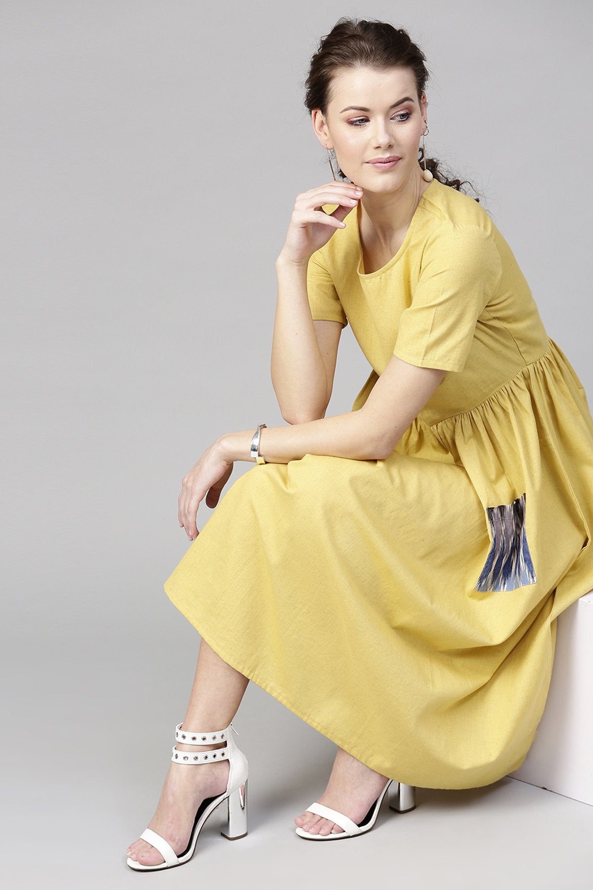 Women's Pale Yellow Pocket Dress - SASSAFRAS