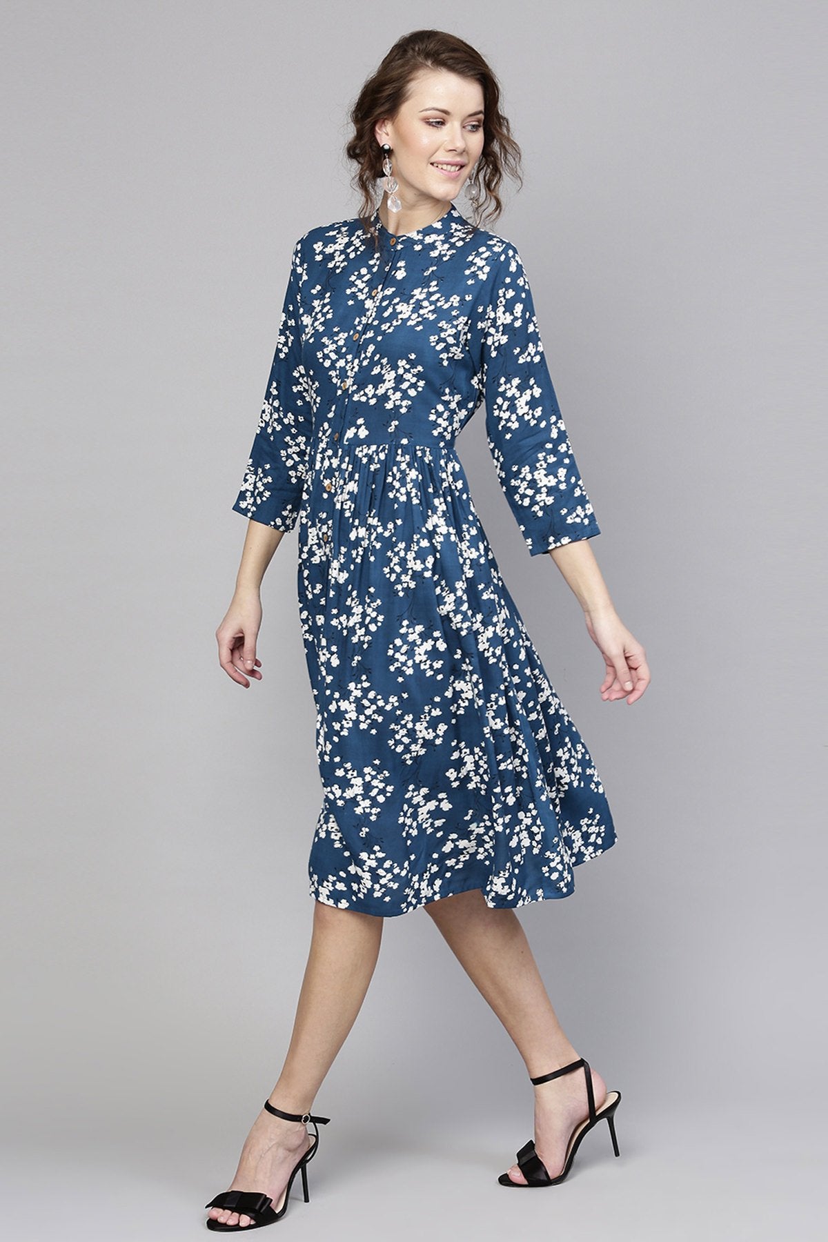 Women's Navy Ditsy Floral Front Placket Dress - SASSAFRAS