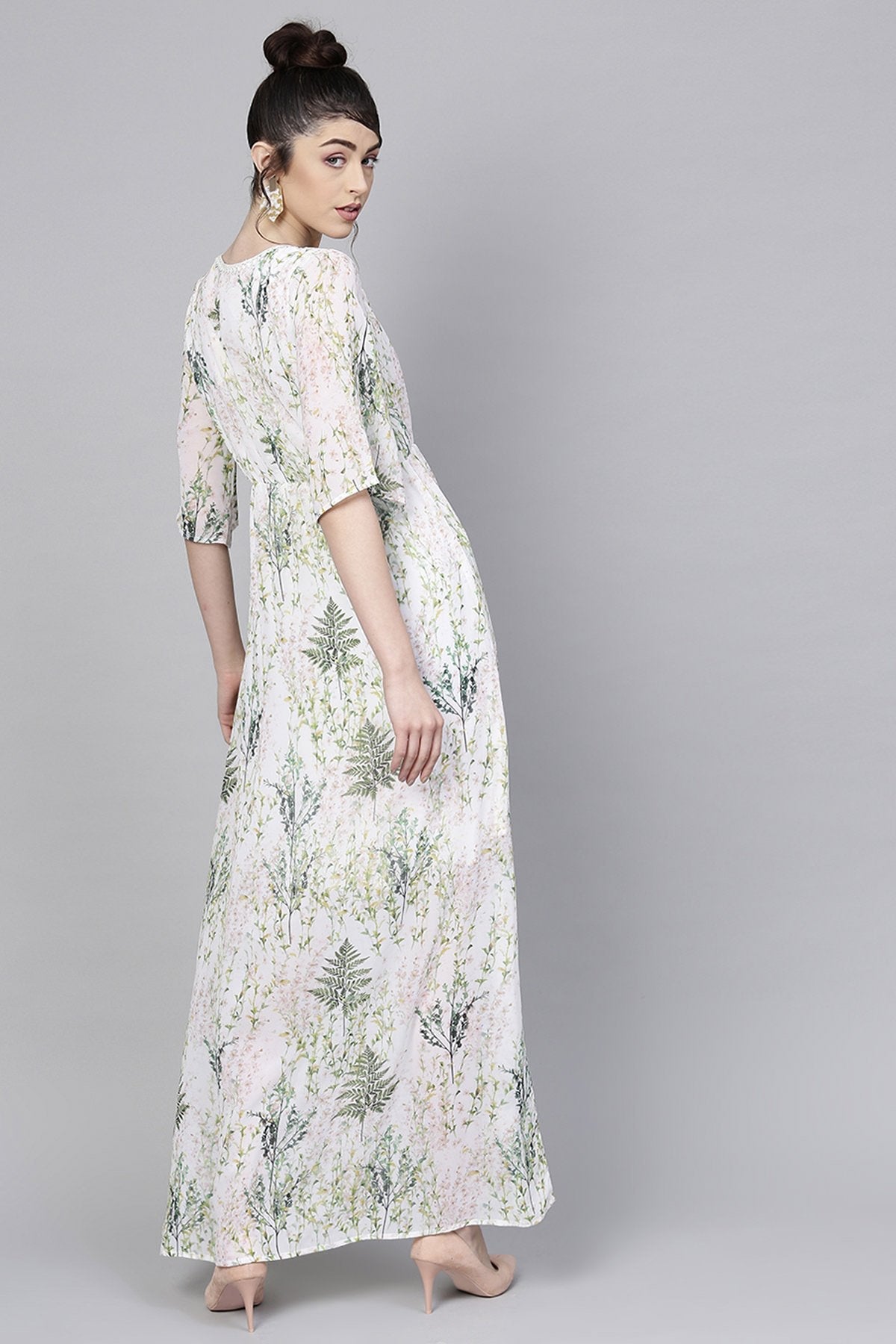 Women's Off-White Floral V-Neck Maxi - SASSAFRAS