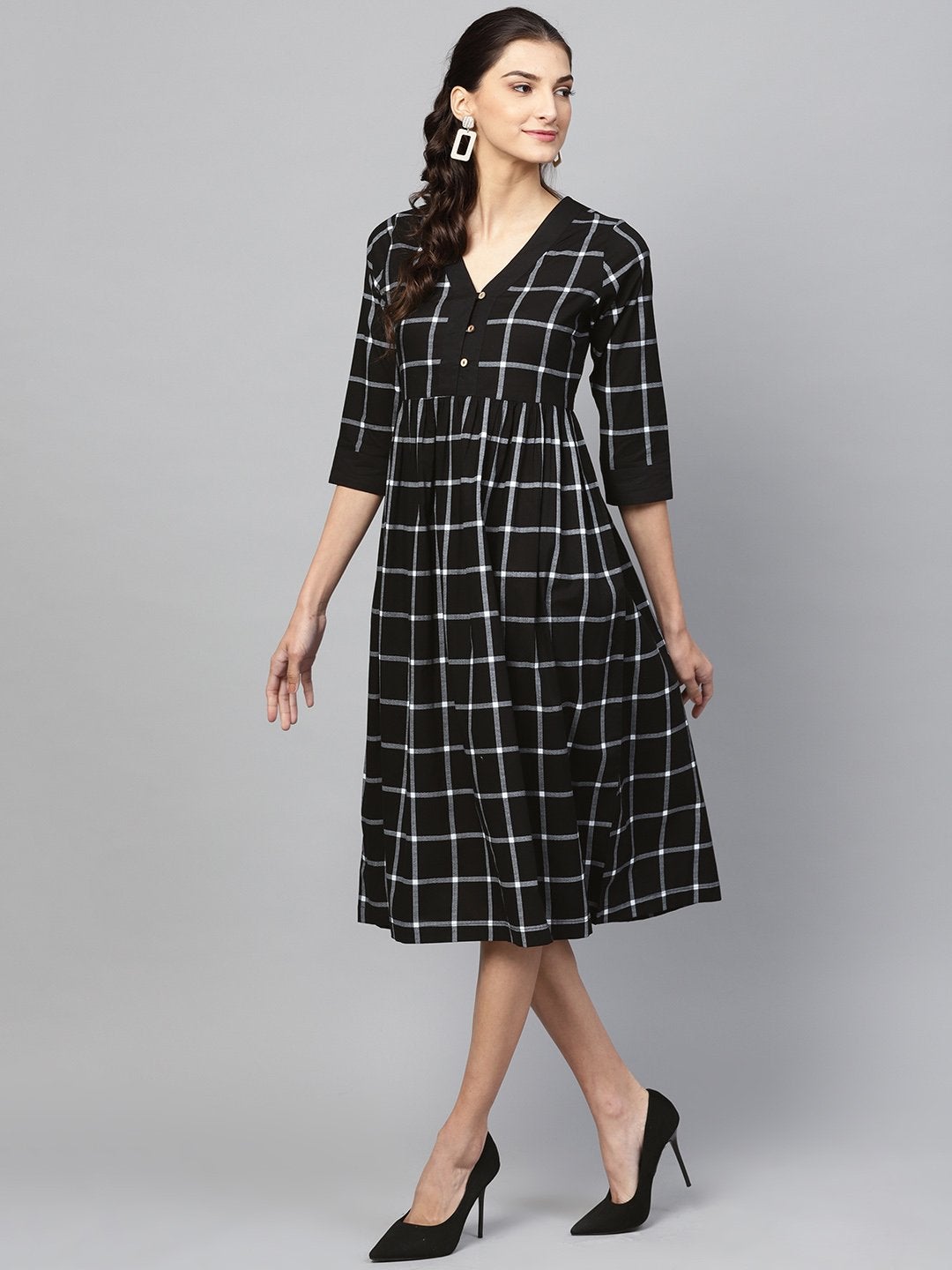 Women's Black Check V-Neck Gathered Dress - SASSAFRAS