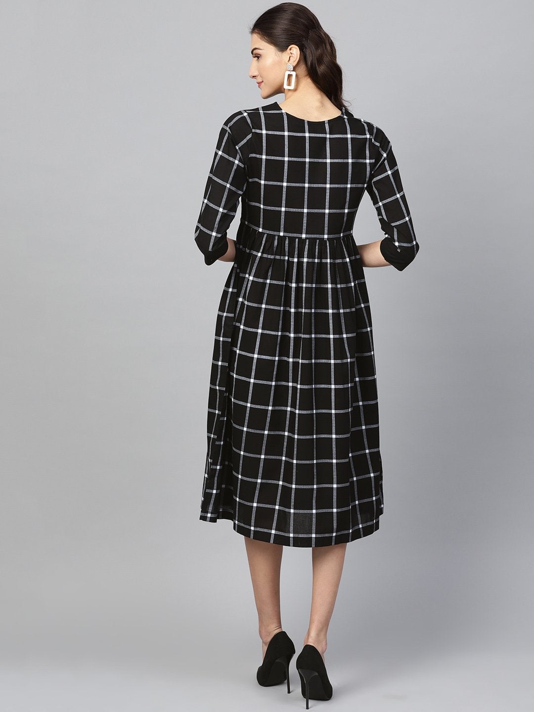 Women's Black Check V-Neck Gathered Dress - SASSAFRAS