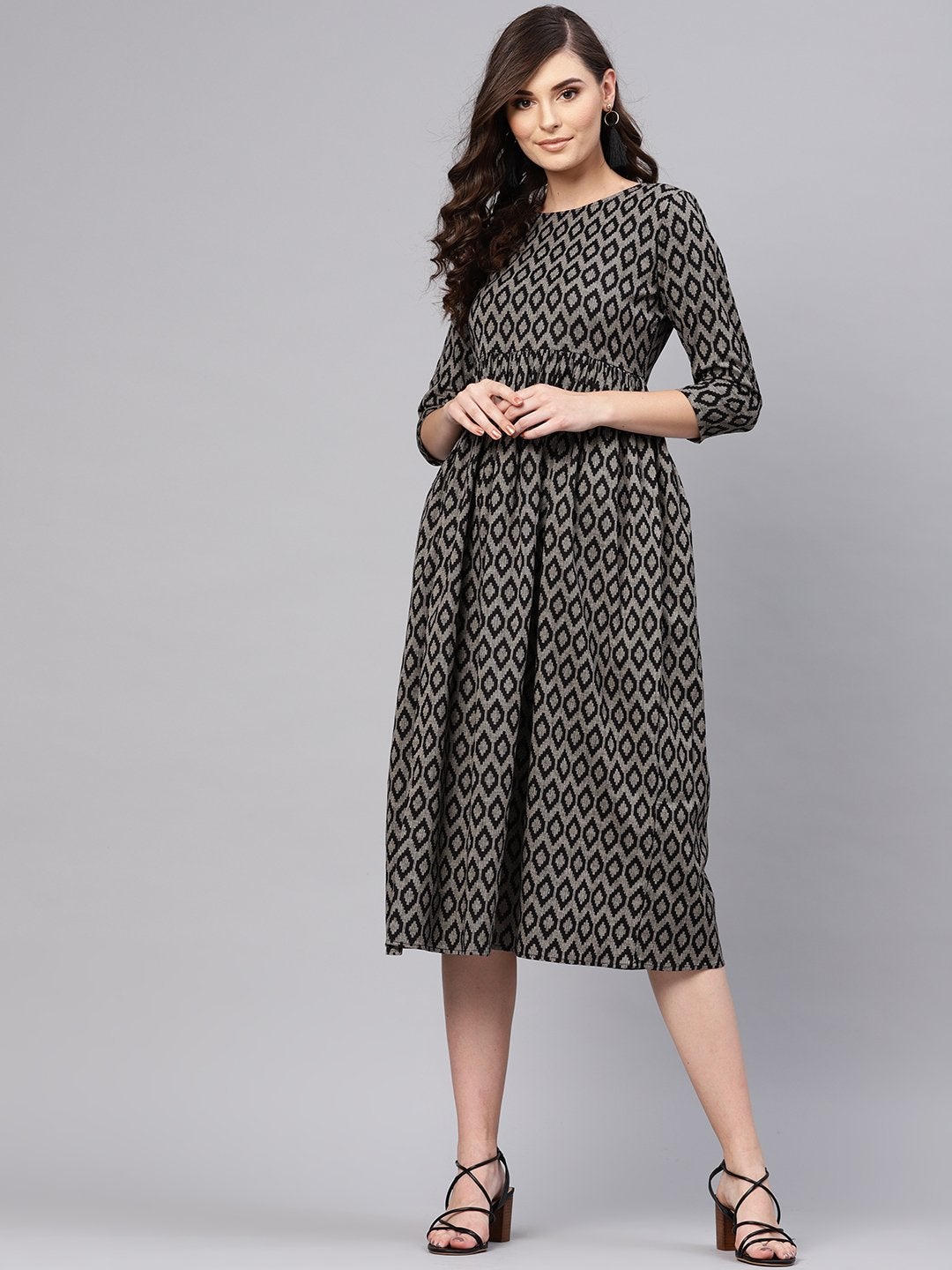 Women's Black Ikat Gathered Dress - SASSAFRAS