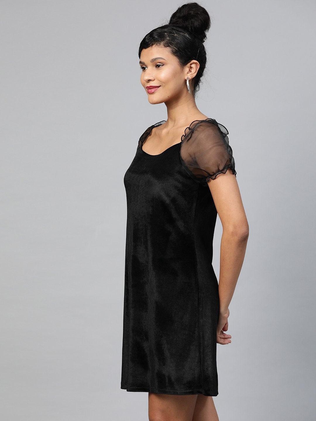 Women's Black Velvet Puff Sleeve Short Dress - SASSAFRAS