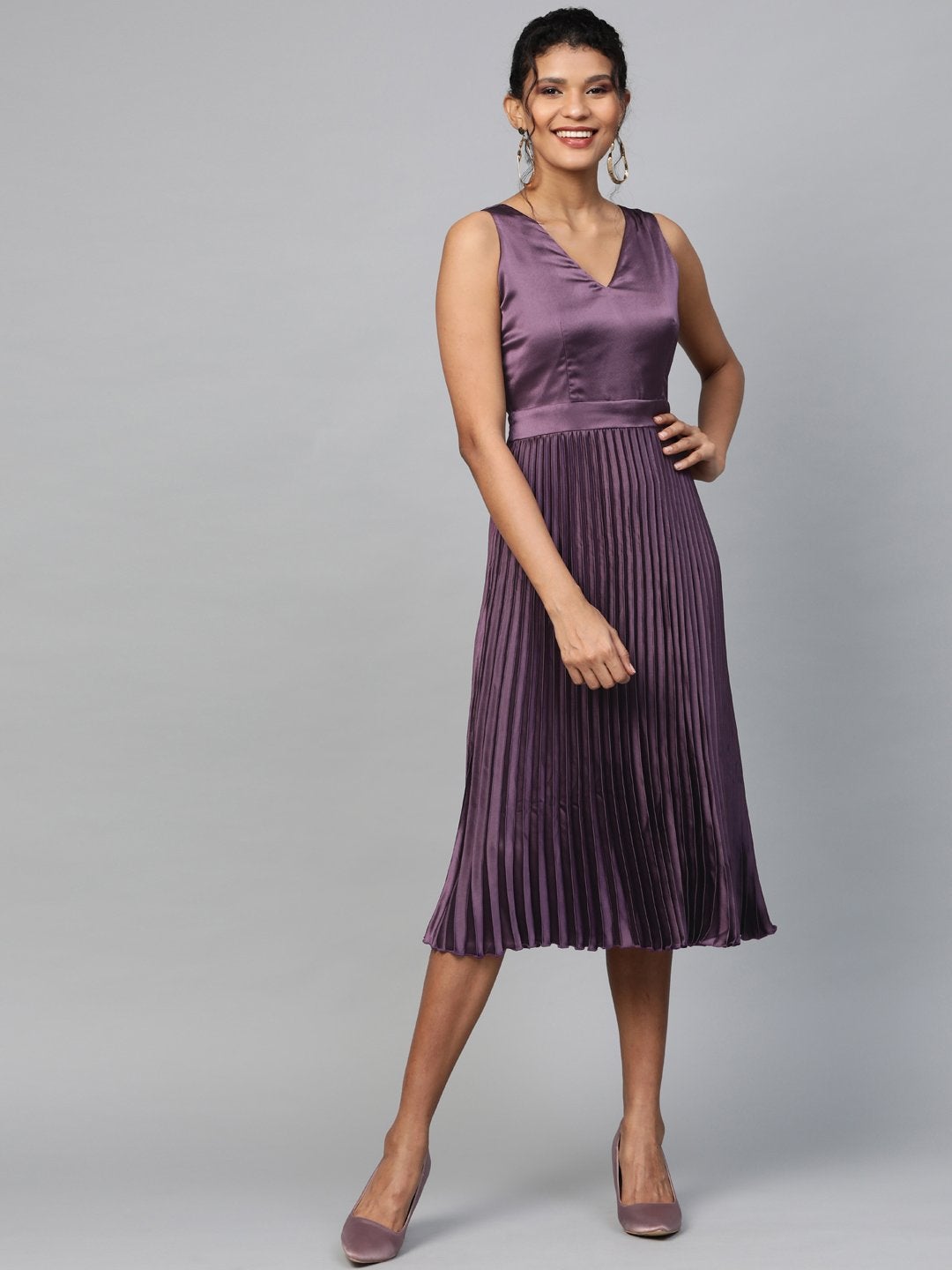 Women's Purple Satin V-Neck Pleated Midi Dress - SASSAFRAS