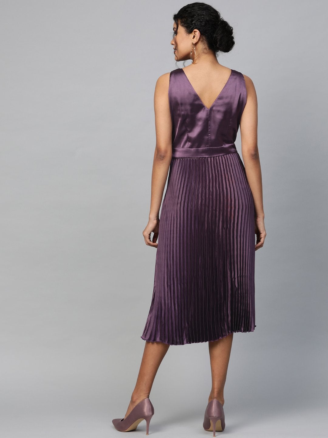 Women's Purple Satin V-Neck Pleated Midi Dress - SASSAFRAS