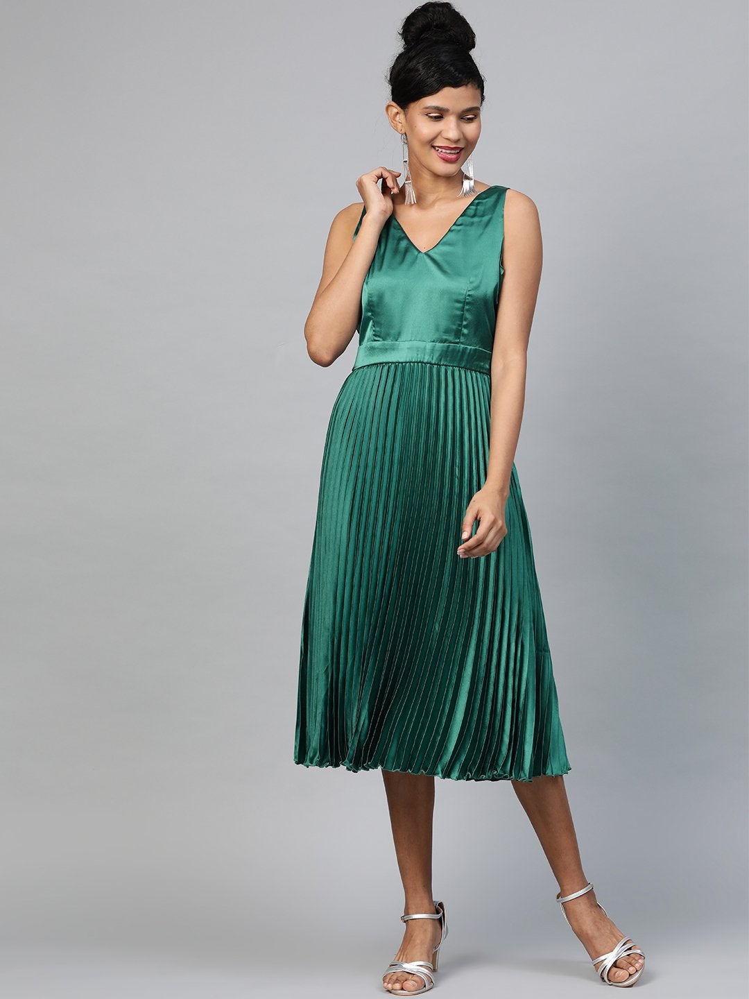 Women's Green Satin V-Neck Pleated Midi Dress - SASSAFRAS