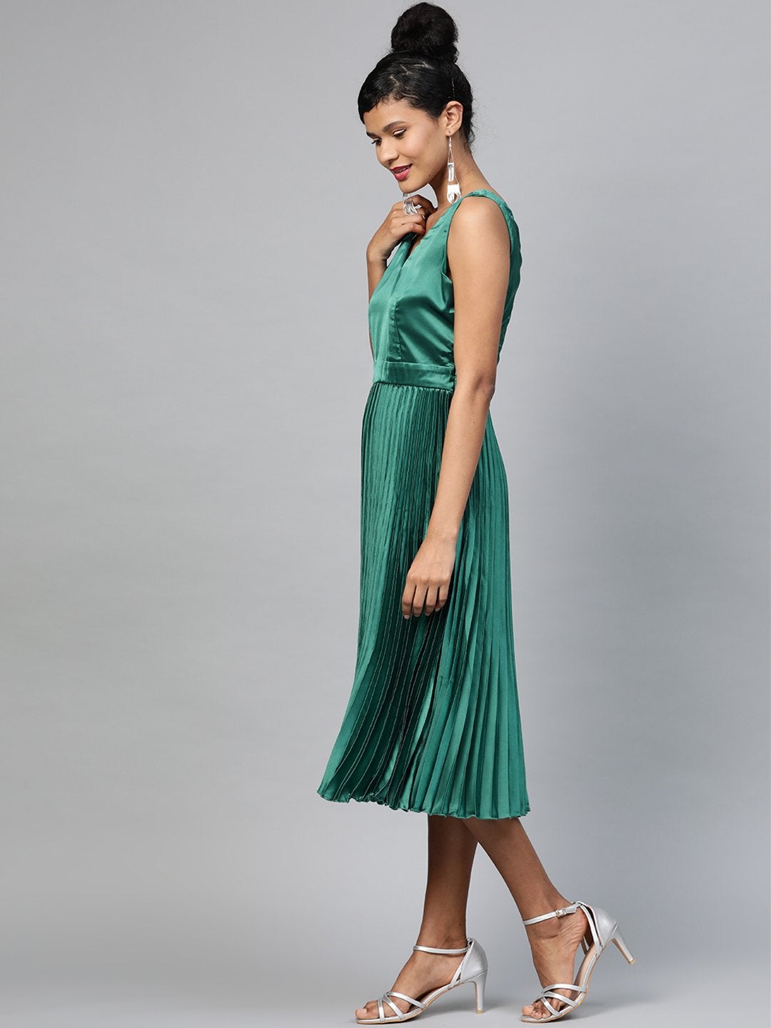 Women's Green Satin V-Neck Pleated Midi Dress - SASSAFRAS