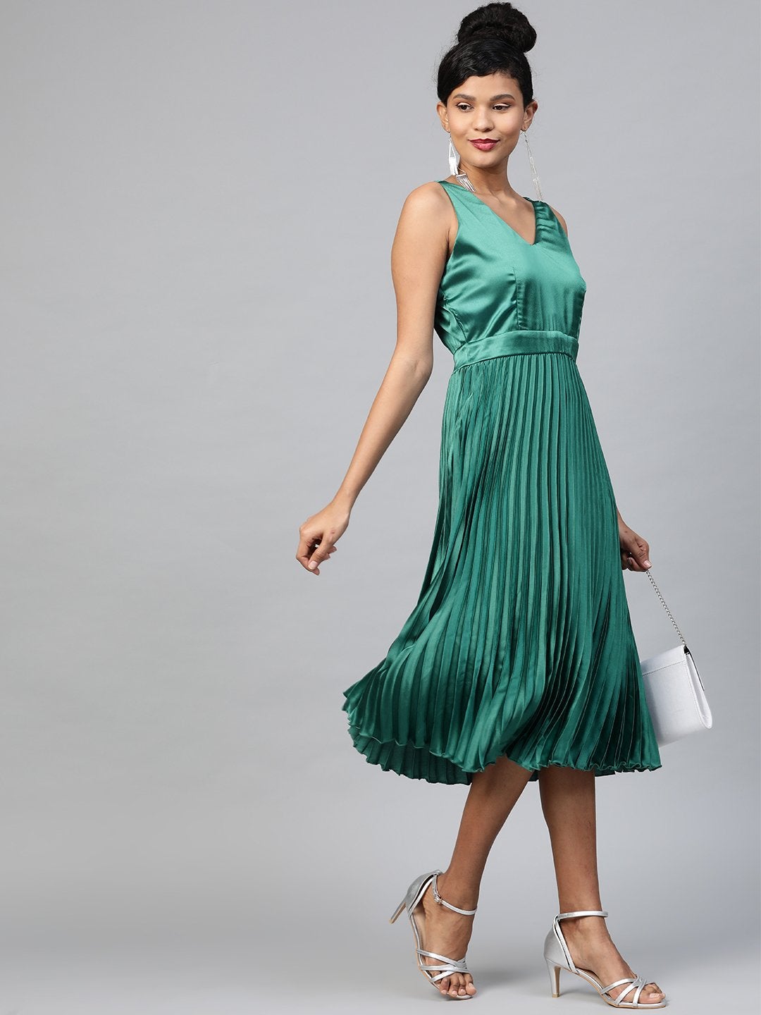 Women's Green Satin V-Neck Pleated Midi Dress - SASSAFRAS