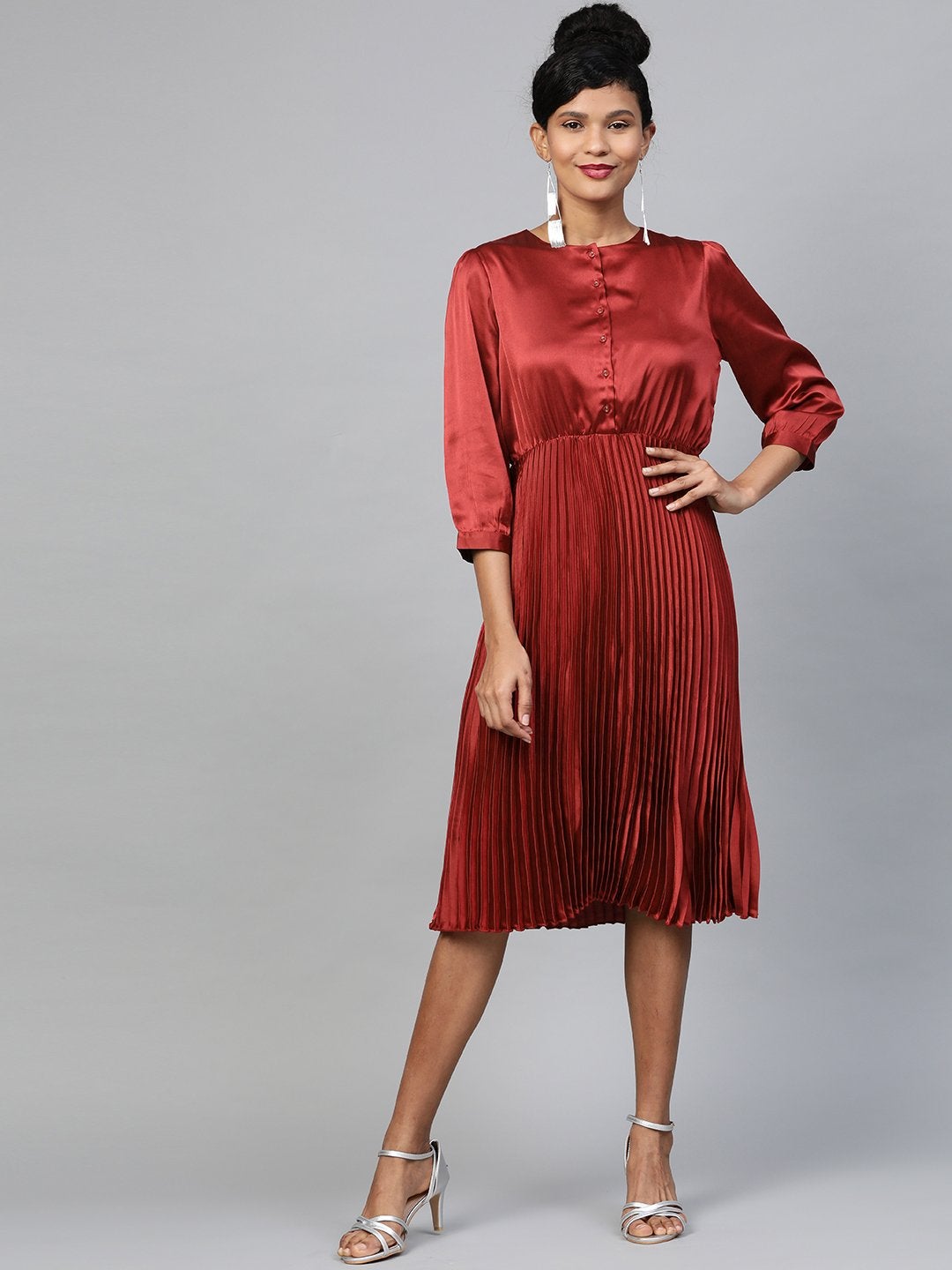 Women's Red Pleated Midi Satin Dress - SASSAFRAS