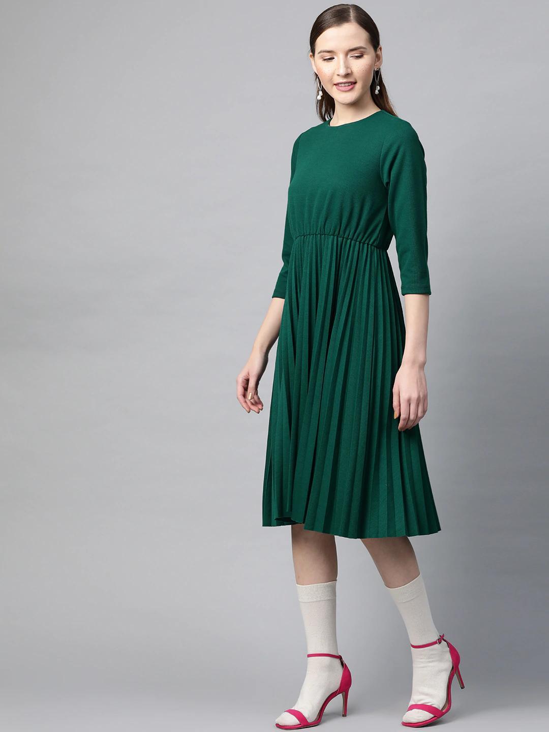 Women's Emerald Rib Pleated Skater Dress - SASSAFRAS